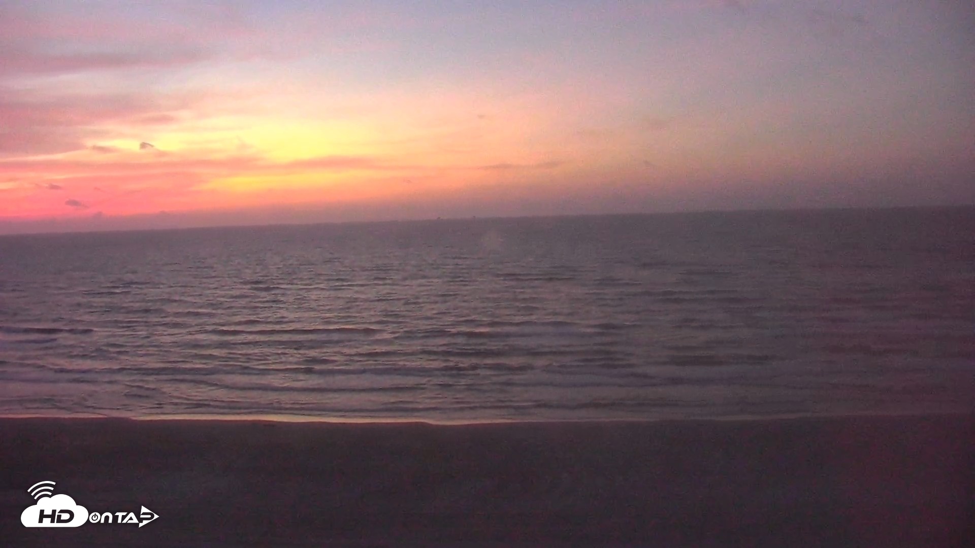 Snapshot of Gulf Shores - Port Aransas Live Beach Cam taken Sep 2, 2026, 6:47am CDT