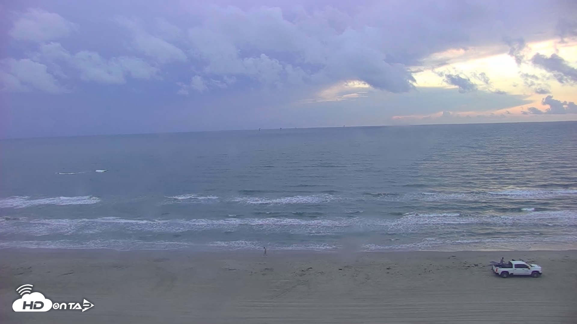 Snapshot of Gulf Shores - Port Aransas Live Beach Cam taken Sep 10, 2026, 7:24am CDT