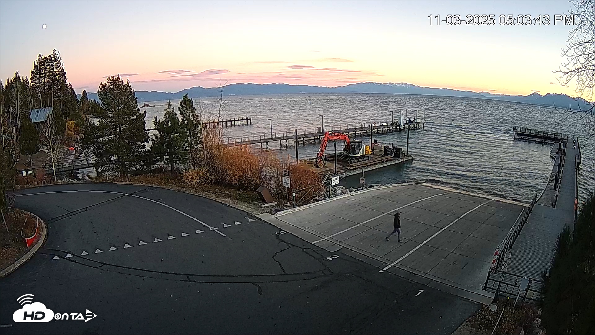 Snapshot of North Lake Tahoe Boat Ramp Live Webcam taken Nov 3, 2025, 5:03pm PST