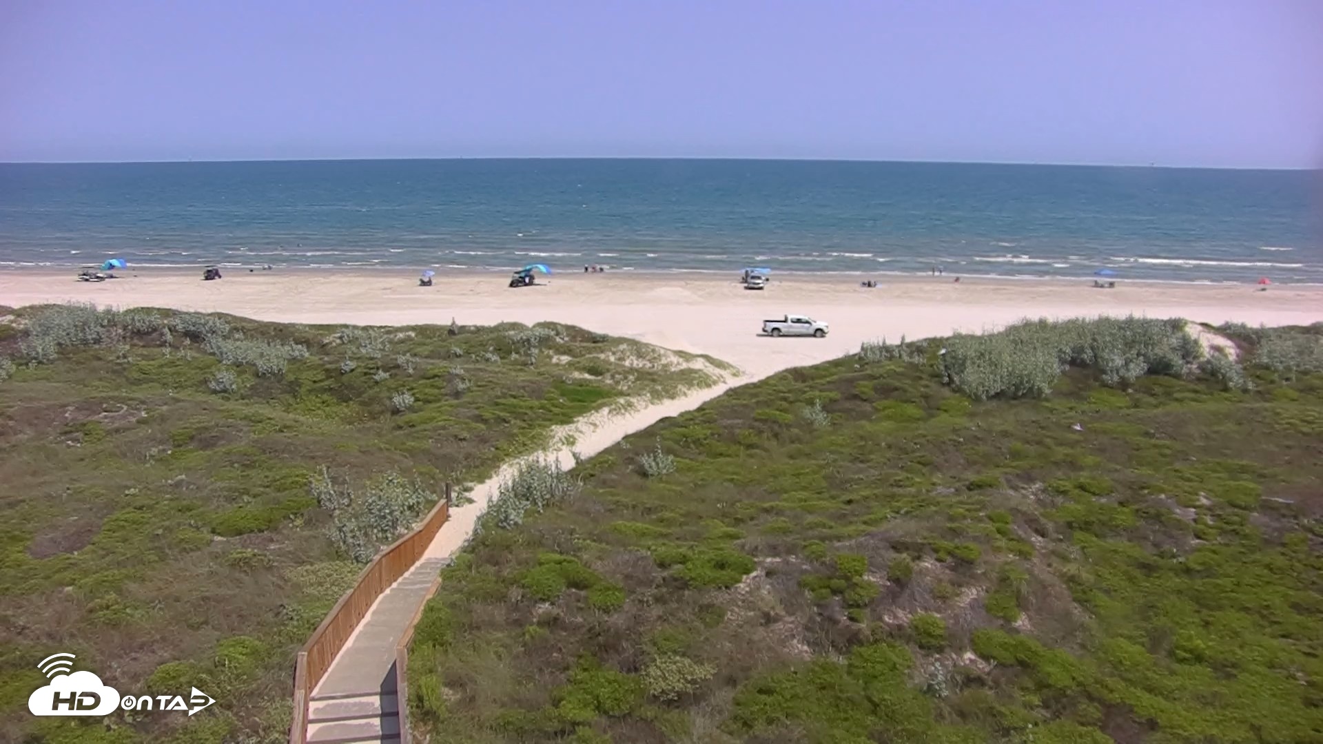 Snapshot of Casa Condos Port Aransas Beach Live Webcam taken Aug 27, 2026, 2:40pm CDT