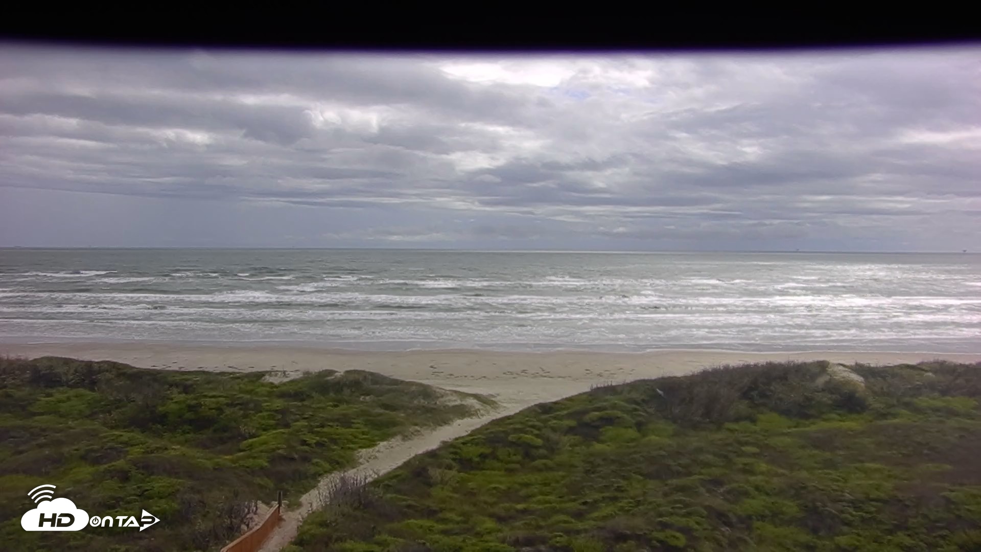 Snapshot of Casa Condos Port Aransas Beach Live Webcam taken Oct 27, 2026, 11:39am CDT