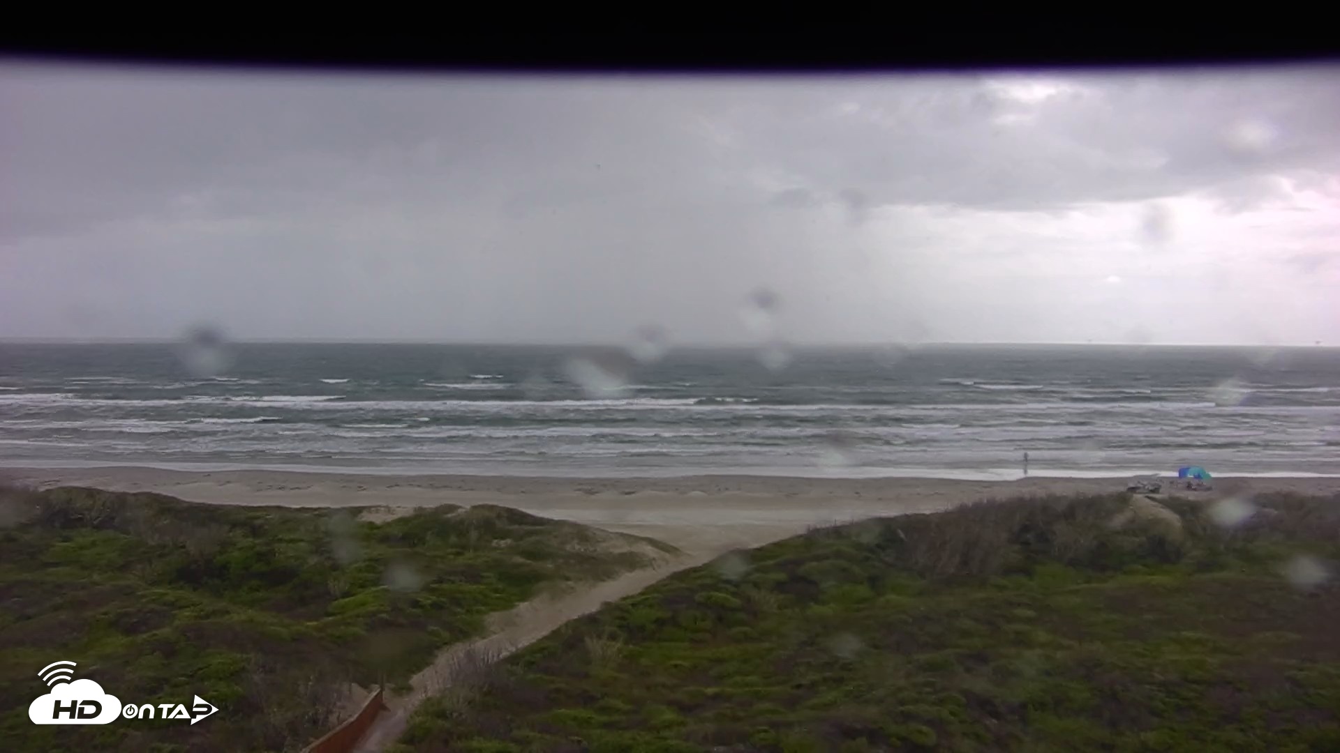 Snapshot of Casa Condos Port Aransas Beach Live Webcam taken Oct 26, 2026, 11:43am CDT