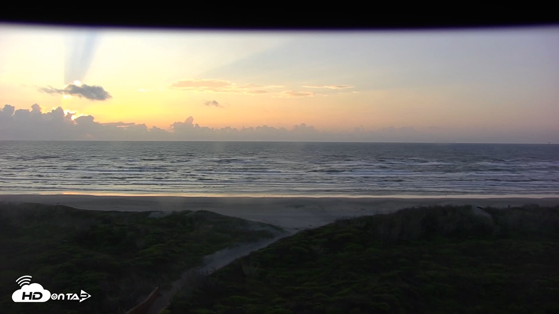 Snapshot of Casa Condos Port Aransas Beach Live Webcam taken Oct 14, 2026, 7:40am CDT