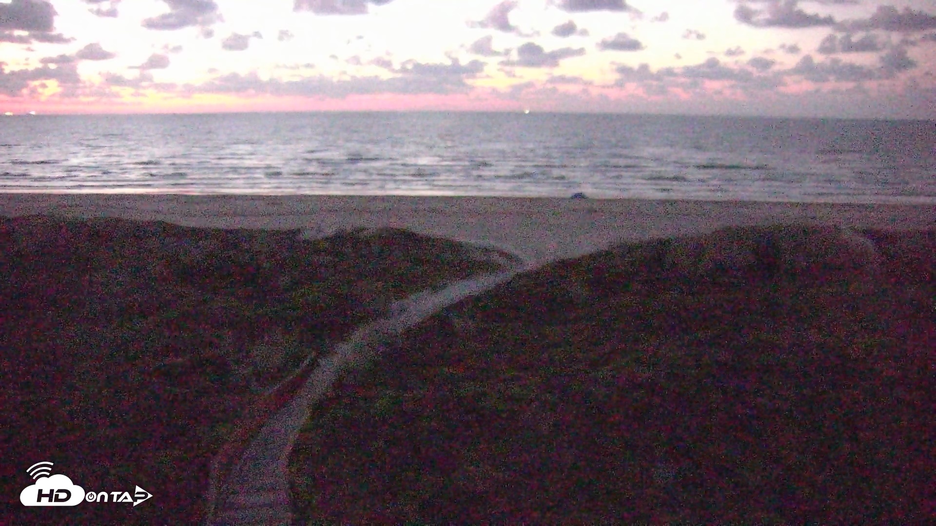 Snapshot of Casa Condos Port Aransas Beach Live Webcam taken Sep 26, 2026, 6:47am CDT