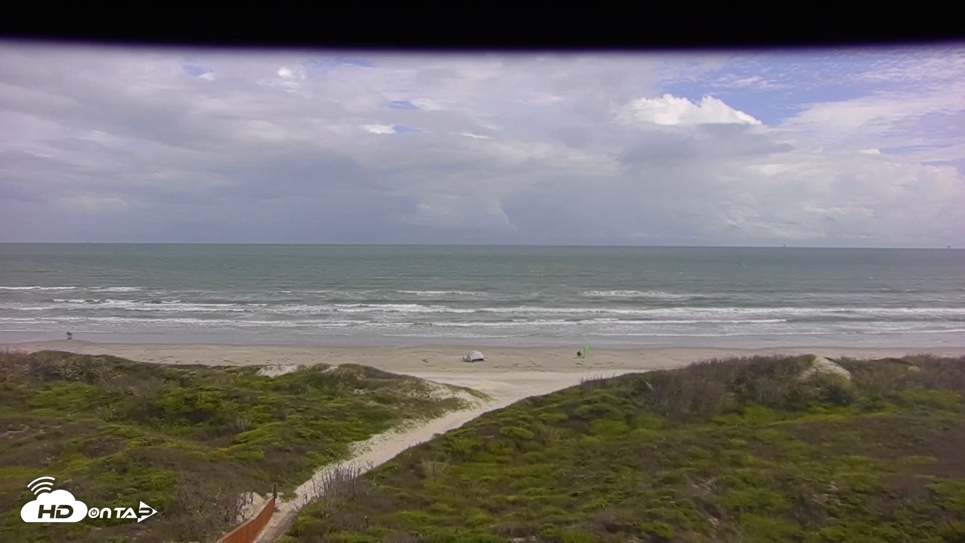 Snapshot of Casa Condos Port Aransas Beach Live Webcam taken Oct 28, 2026, 2:47pm CDT
