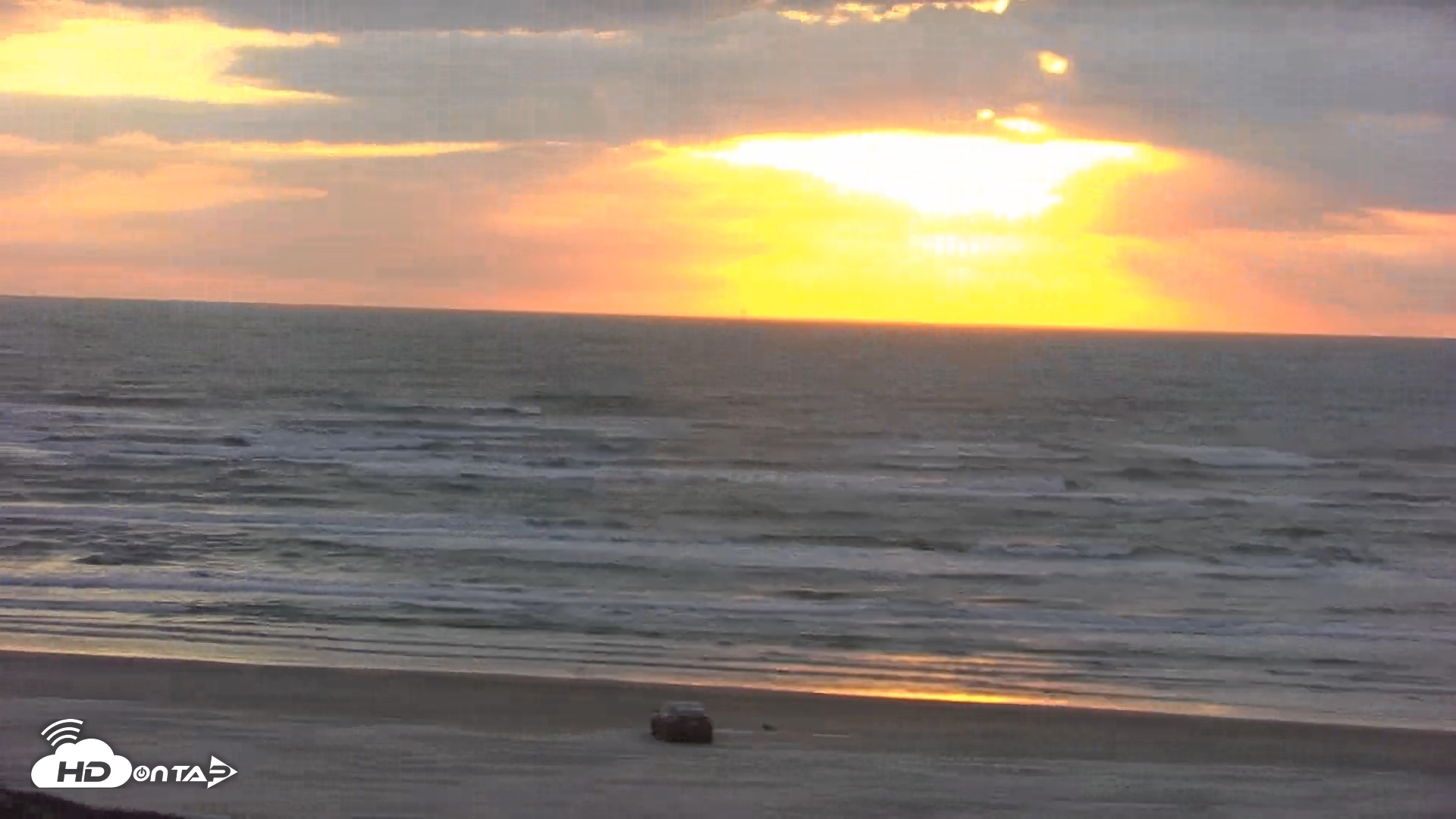 Snapshot of Casa Condos Port Aransas Beach Live Webcam taken Jan 17, 2026, 7:39am CST