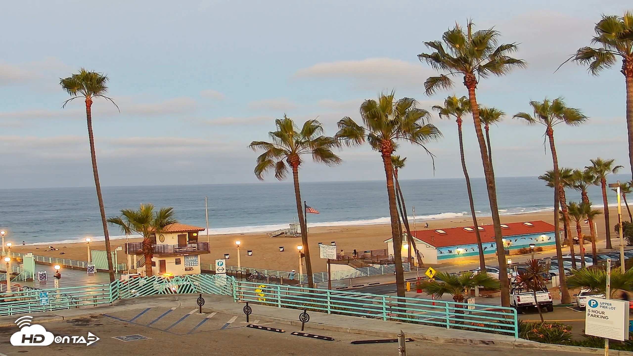 Snapshot of Manhattan Beach Pier North Live Cam taken Oct 9, 2026, 6:39am PDT