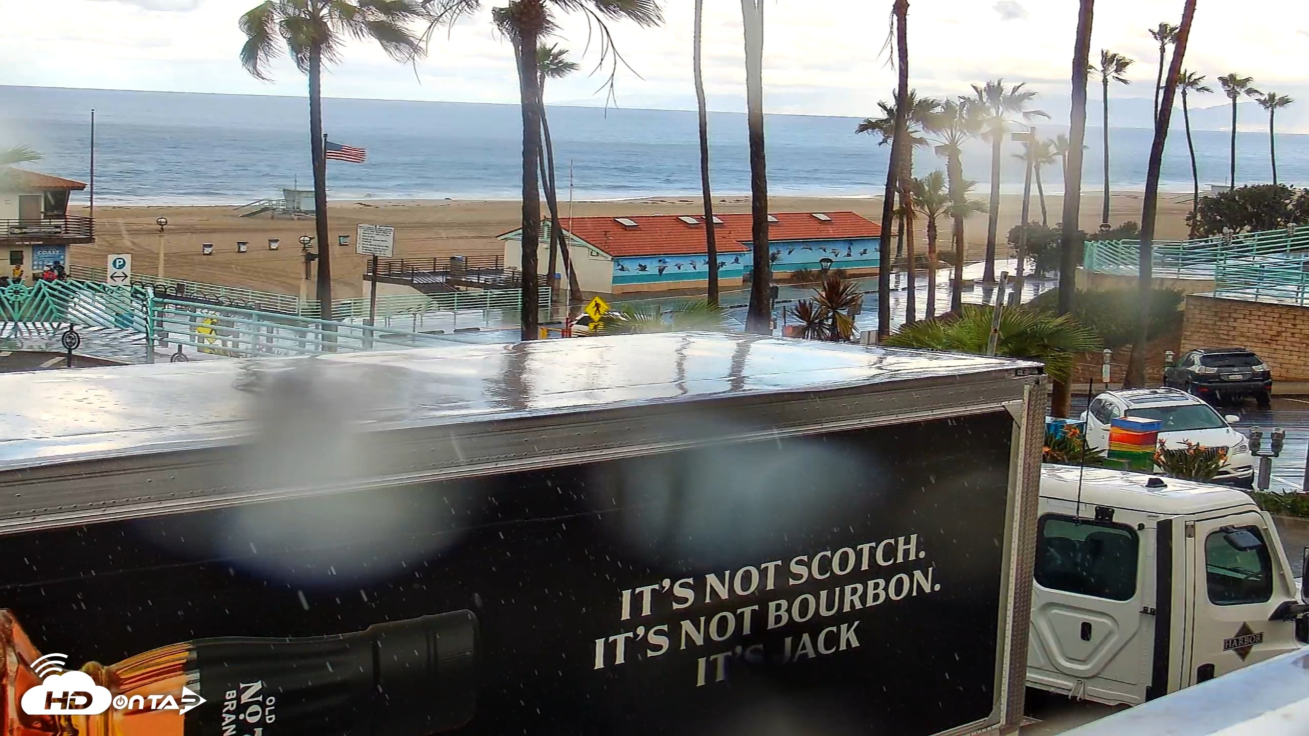 Snapshot of Manhattan Beach Pier North Live Cam taken Oct 22, 2026, 9:03am PDT