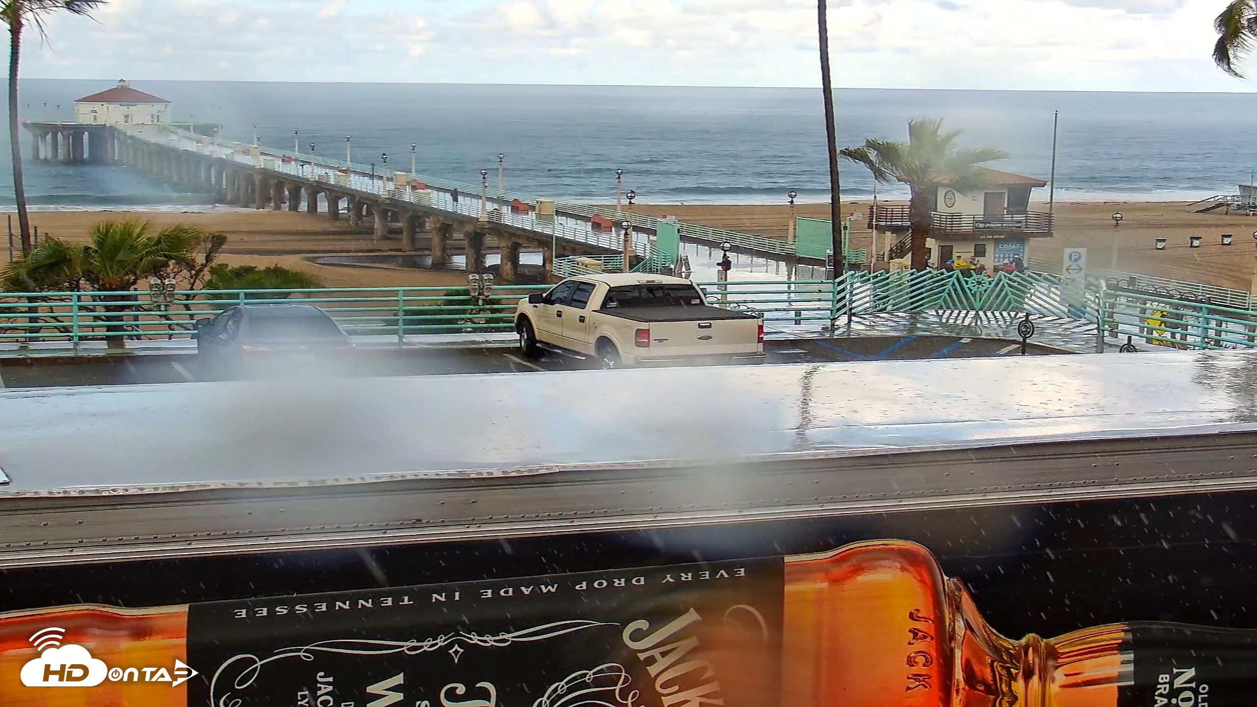 Snapshot of Manhattan Beach Pier North Live Cam taken Oct 22, 2026, 9:04am PDT