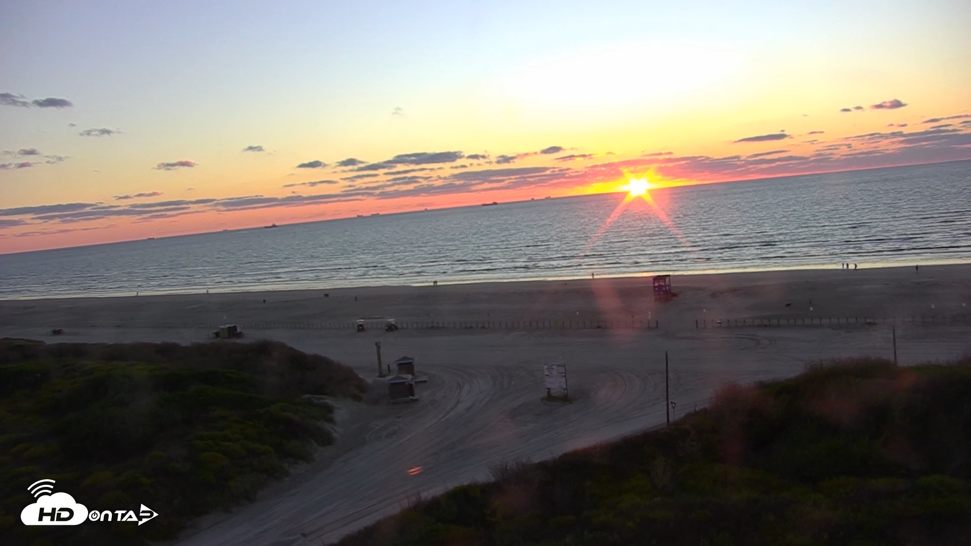 Snapshot of Sandcastle Condos Port Aransas Live Beach Cam taken Nov 4, 2025, 6:43am CST