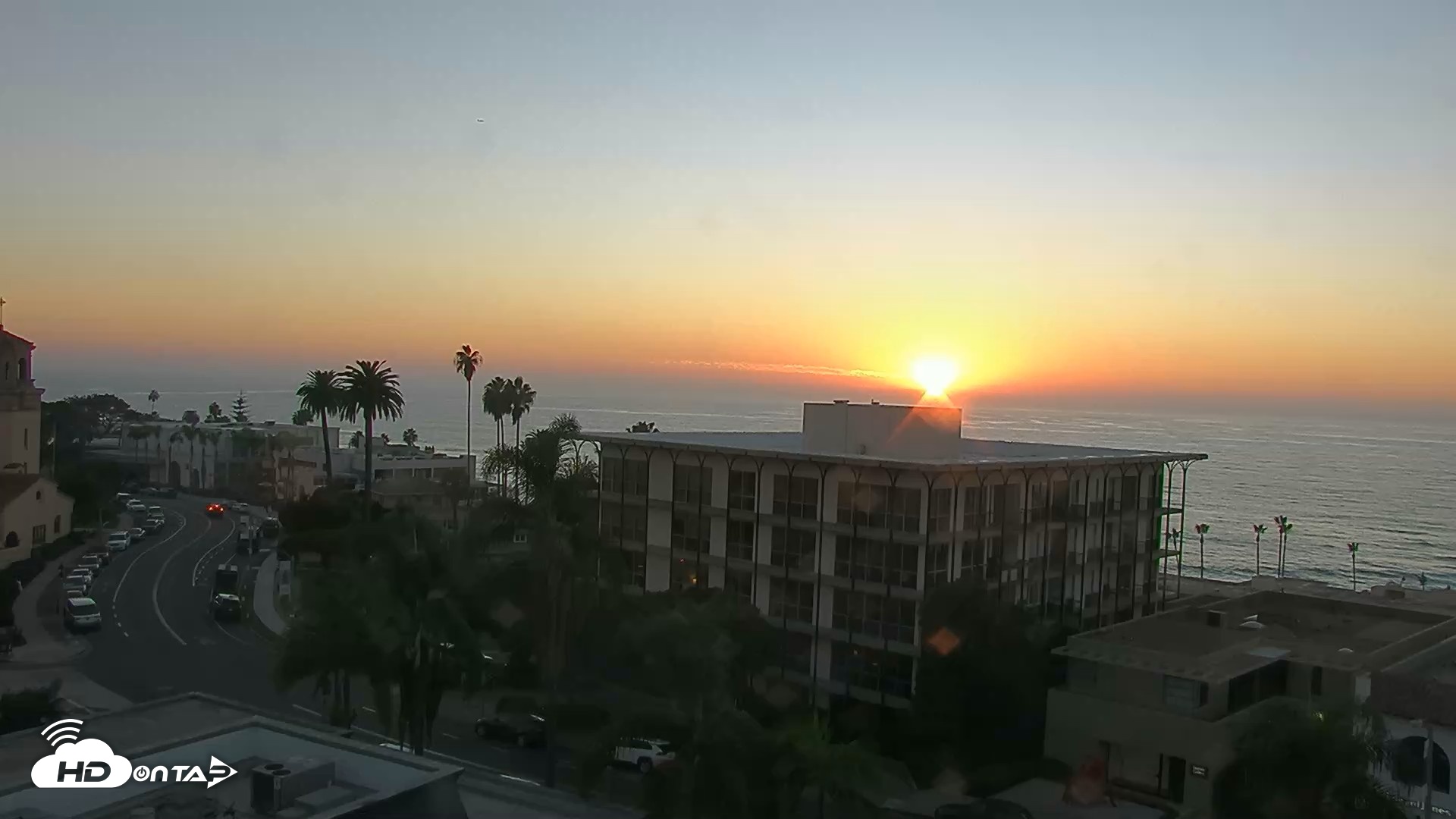 Snapshot of Inn By the Sea La Jolla Live Webcam taken Oct 2, 2026, 6:30pm PDT