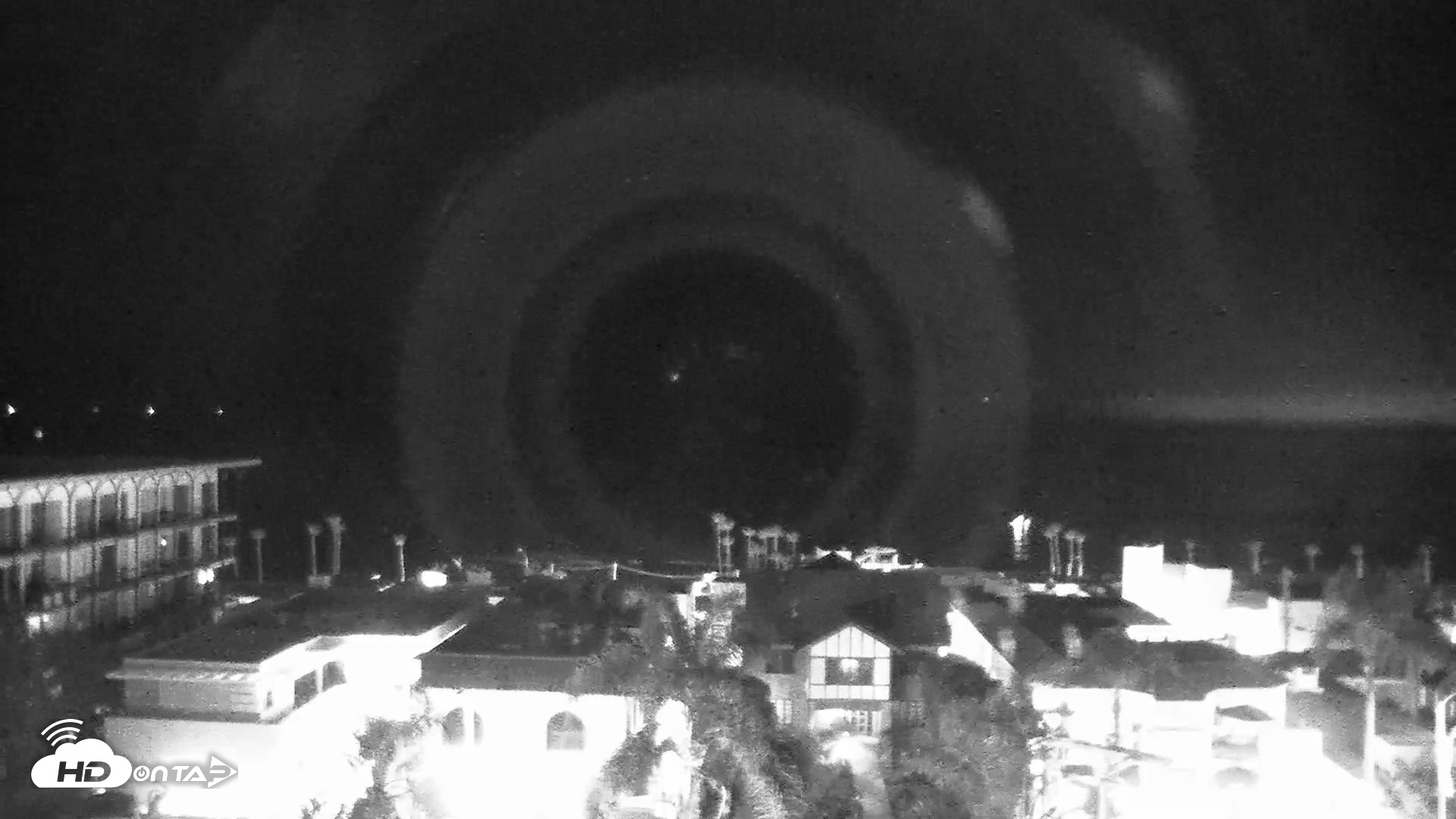 Snapshot of Inn By the Sea La Jolla Live Webcam taken Oct 4, 2026, 9:47pm PDT