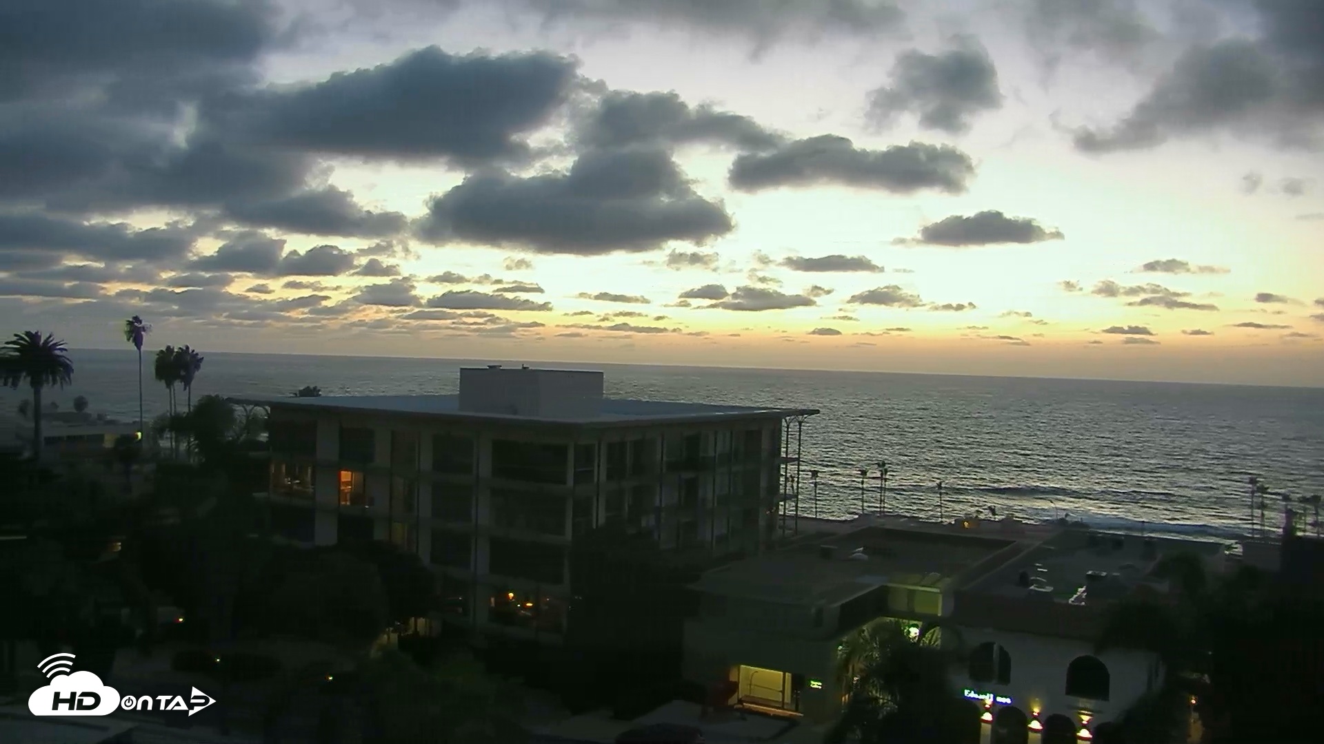 Snapshot of Inn By the Sea La Jolla Live Webcam taken Sep 22, 2026, 7:03pm PDT