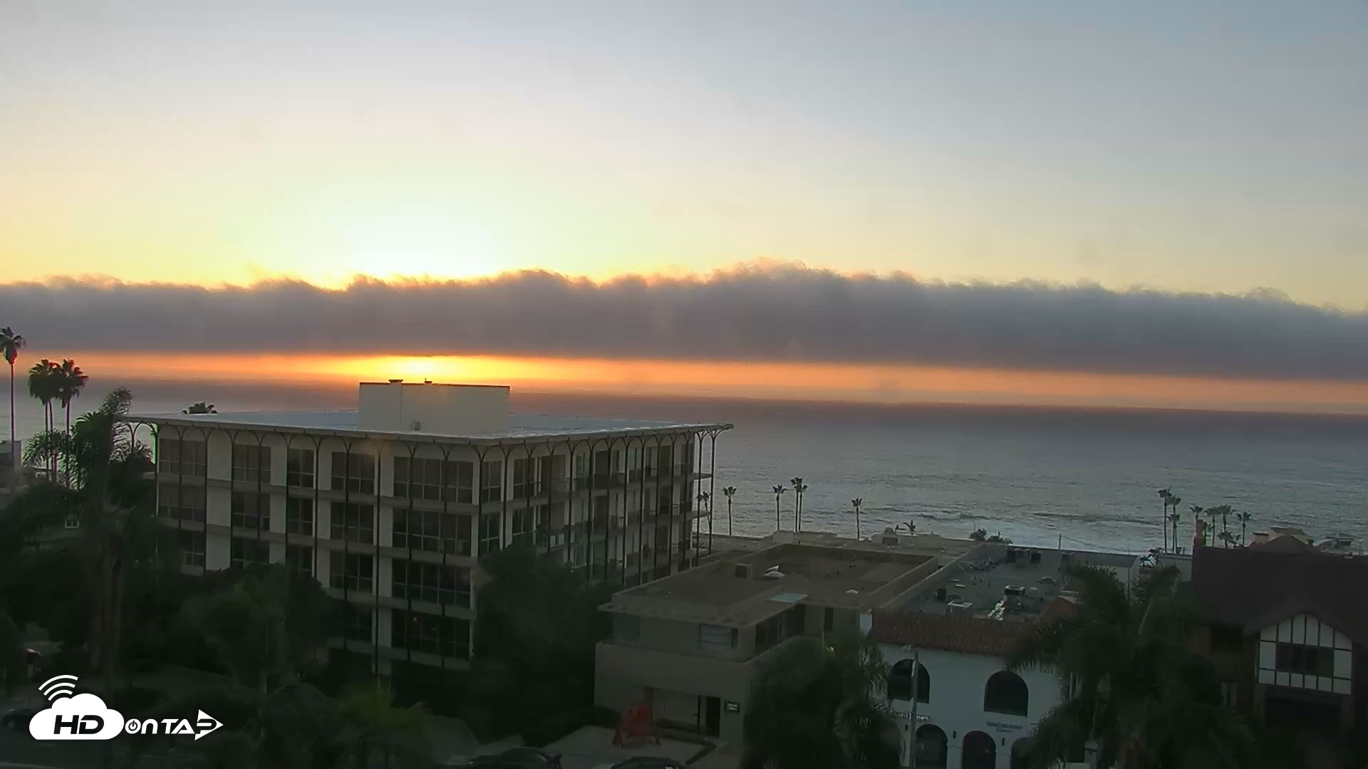 Snapshot of Inn By the Sea La Jolla Live Webcam taken Oct 7, 2026, 6:18pm PDT
