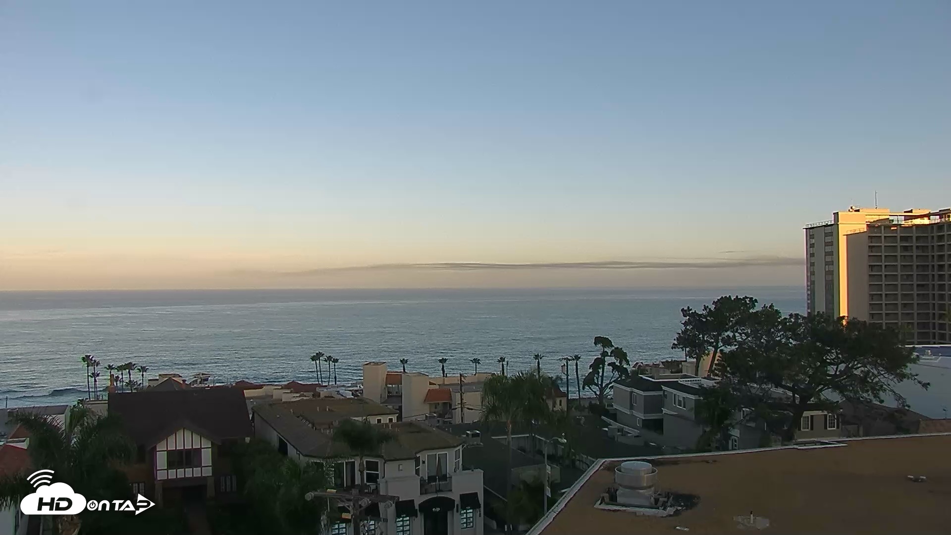 Snapshot of Inn By the Sea La Jolla Live Webcam taken Oct 21, 2026, 7:27am PDT