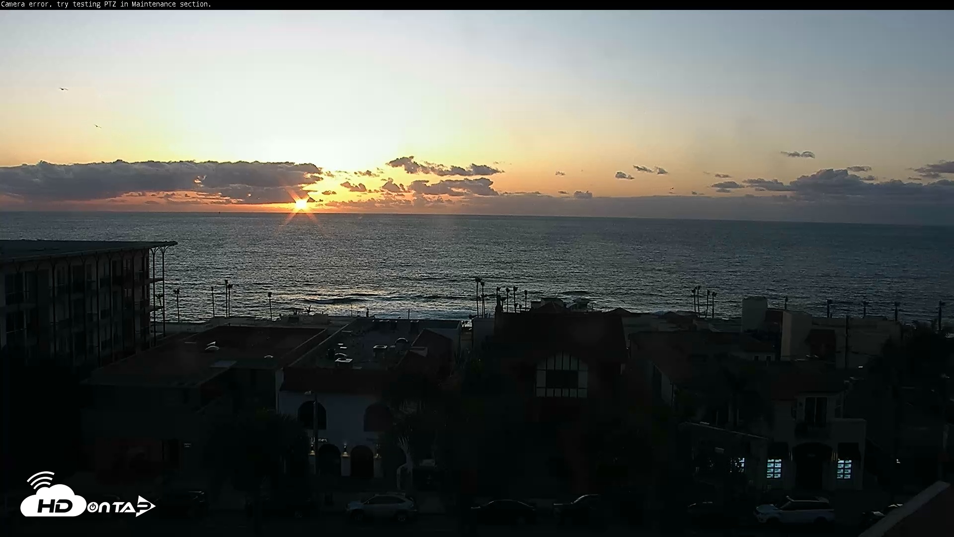 Snapshot of Inn By the Sea La Jolla Live Webcam taken Apr 25, 2025, 7:22pm PDT
