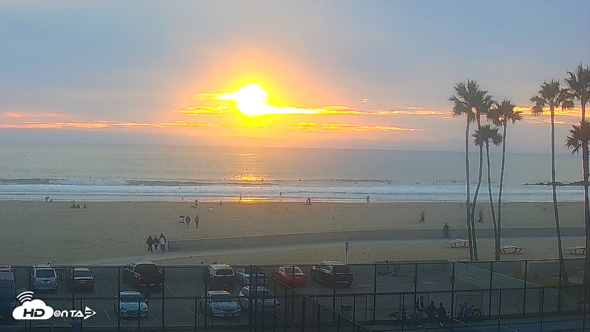 Snapshot of Venice Beach Wide View Live Webcam taken Nov 11, 2025, 4:34pm PST