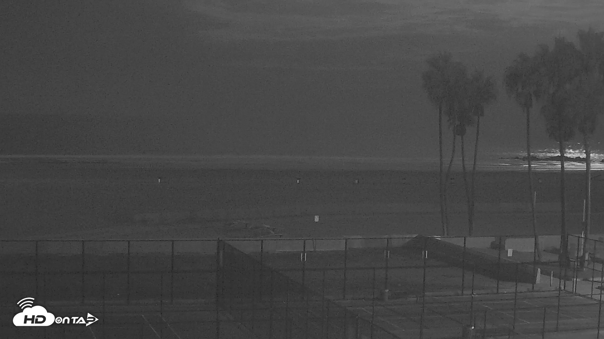 Snapshot of Venice Beach Wide View Live Webcam taken Sep 27, 2026, 6:15am PDT