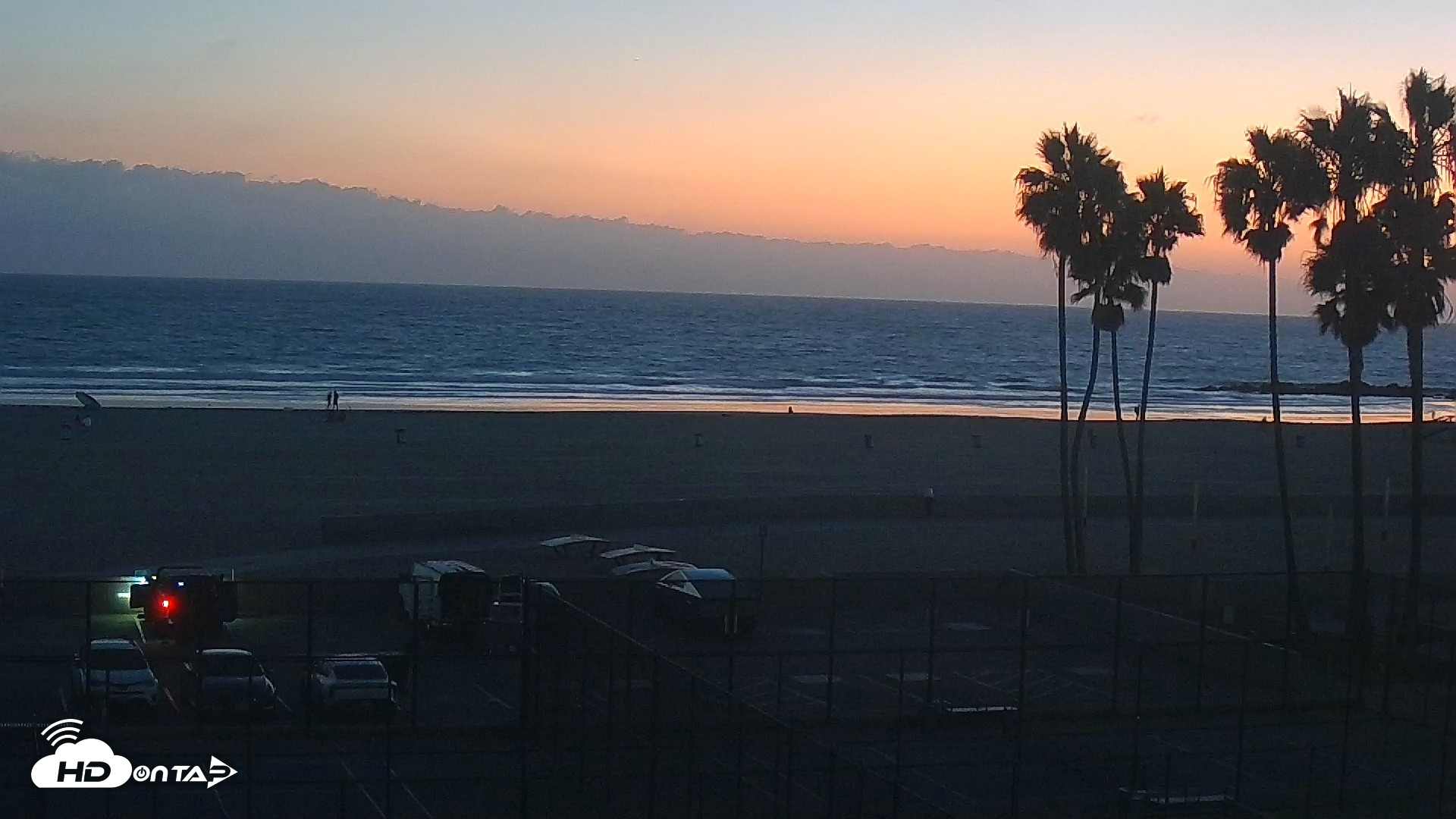 Snapshot of Venice Beach Wide View Live Webcam taken Sep 16, 2026, 7:30pm PDT