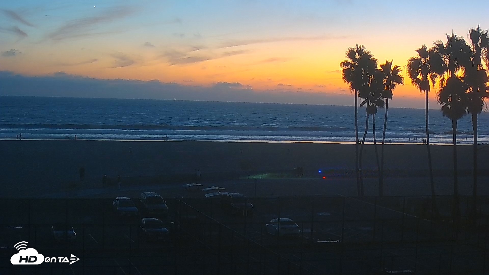 Snapshot of Venice Beach Wide View Live Webcam taken Sep 25, 2026, 7:15pm PDT