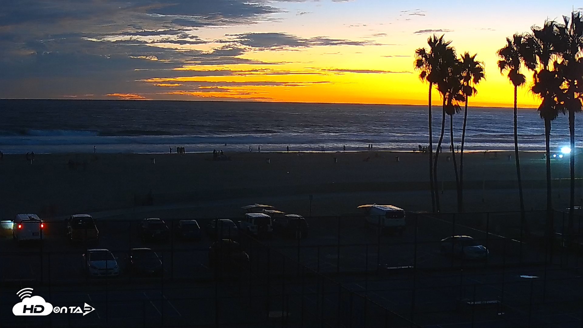 Snapshot of Venice Beach Wide View Live Webcam taken Sep 7, 2026, 7:41pm PDT