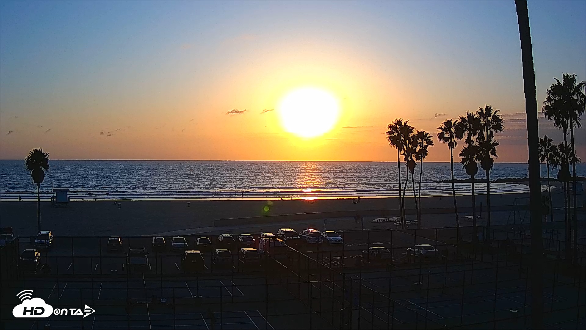 Snapshot of Venice Beach Wide View Live Webcam taken Feb 10, 2025, 5:14pm PST