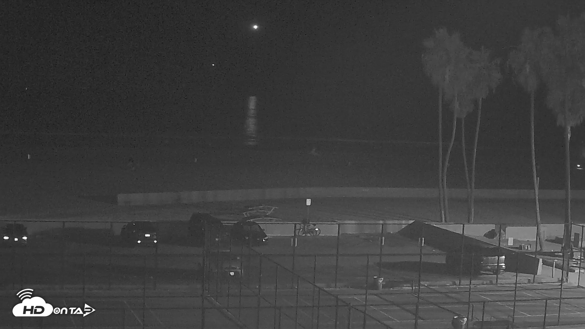 Snapshot of Venice Beach Wide View Live Webcam taken Oct 16, 2026, 8:19pm PDT