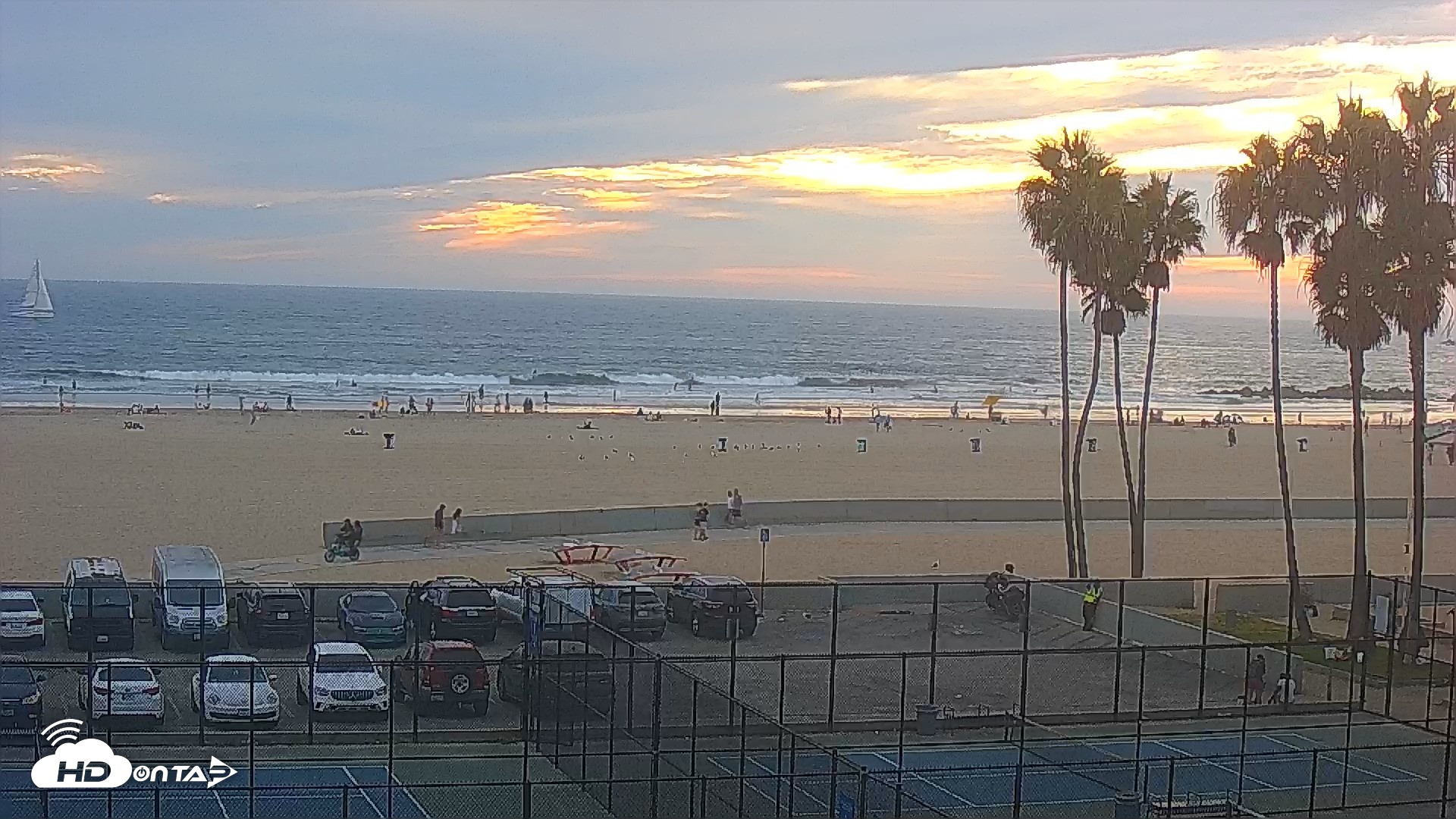 Snapshot of Venice Beach Wide View Live Webcam taken Sep 26, 2026, 5:55pm PDT
