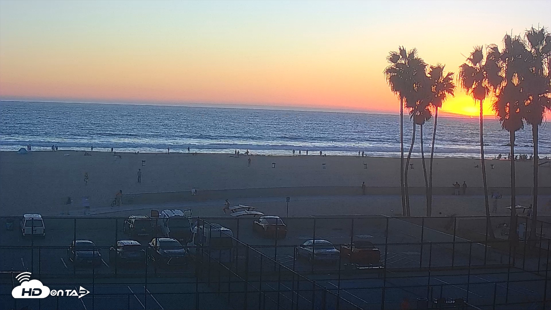 Snapshot of Venice Beach Wide View Live Webcam taken Oct 7, 2026, 6:31pm PDT