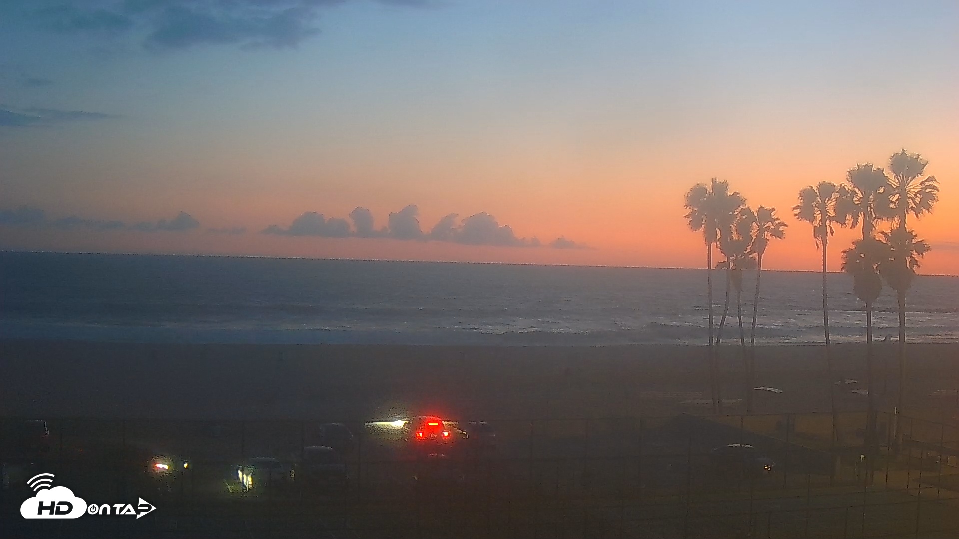 Snapshot of Venice Beach Wide View Live Webcam taken Apr 25, 2025, 7:58pm PDT