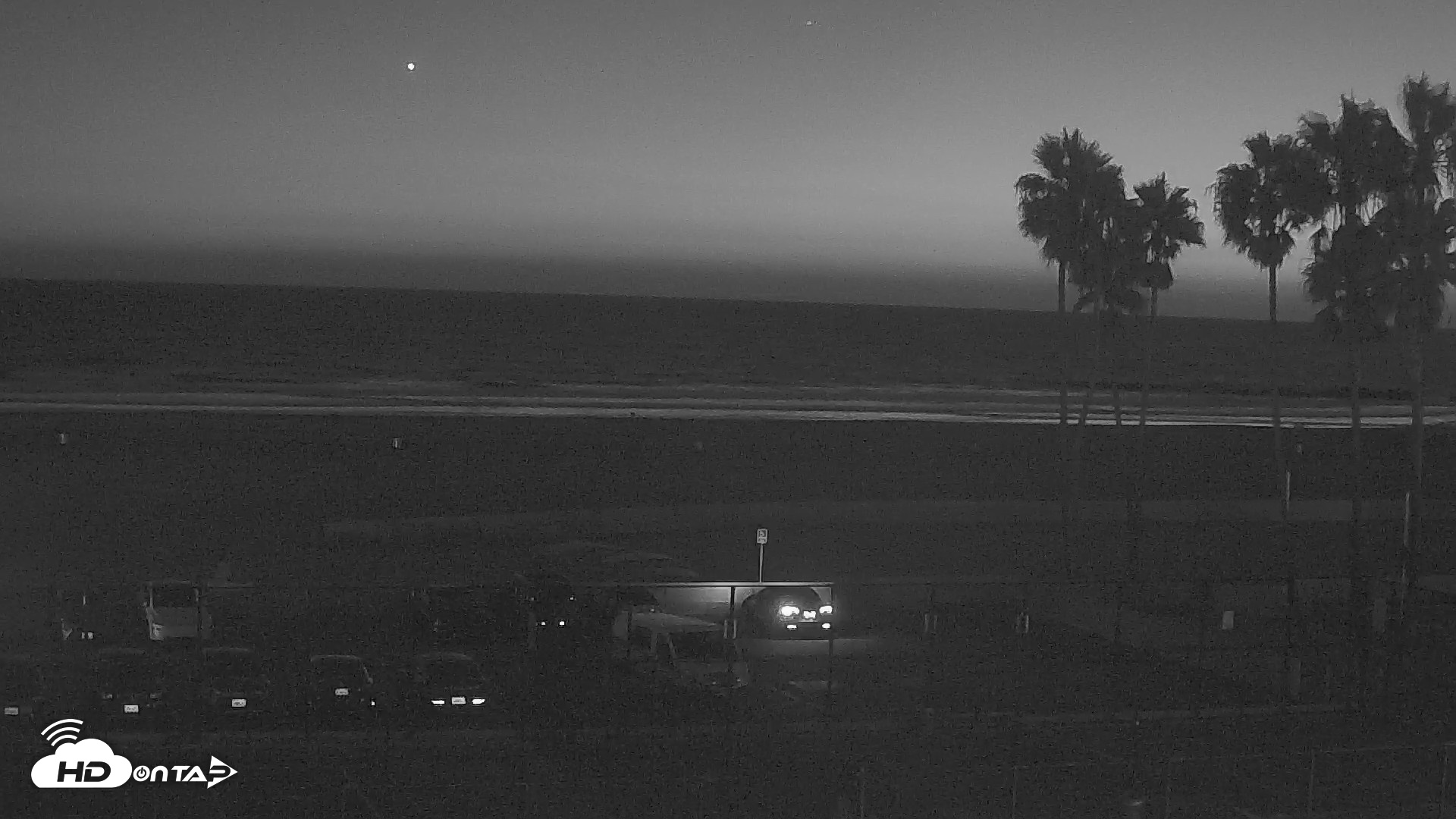 Snapshot of Venice Beach Wide View Live Webcam taken Sep 18, 2026, 7:46pm PDT