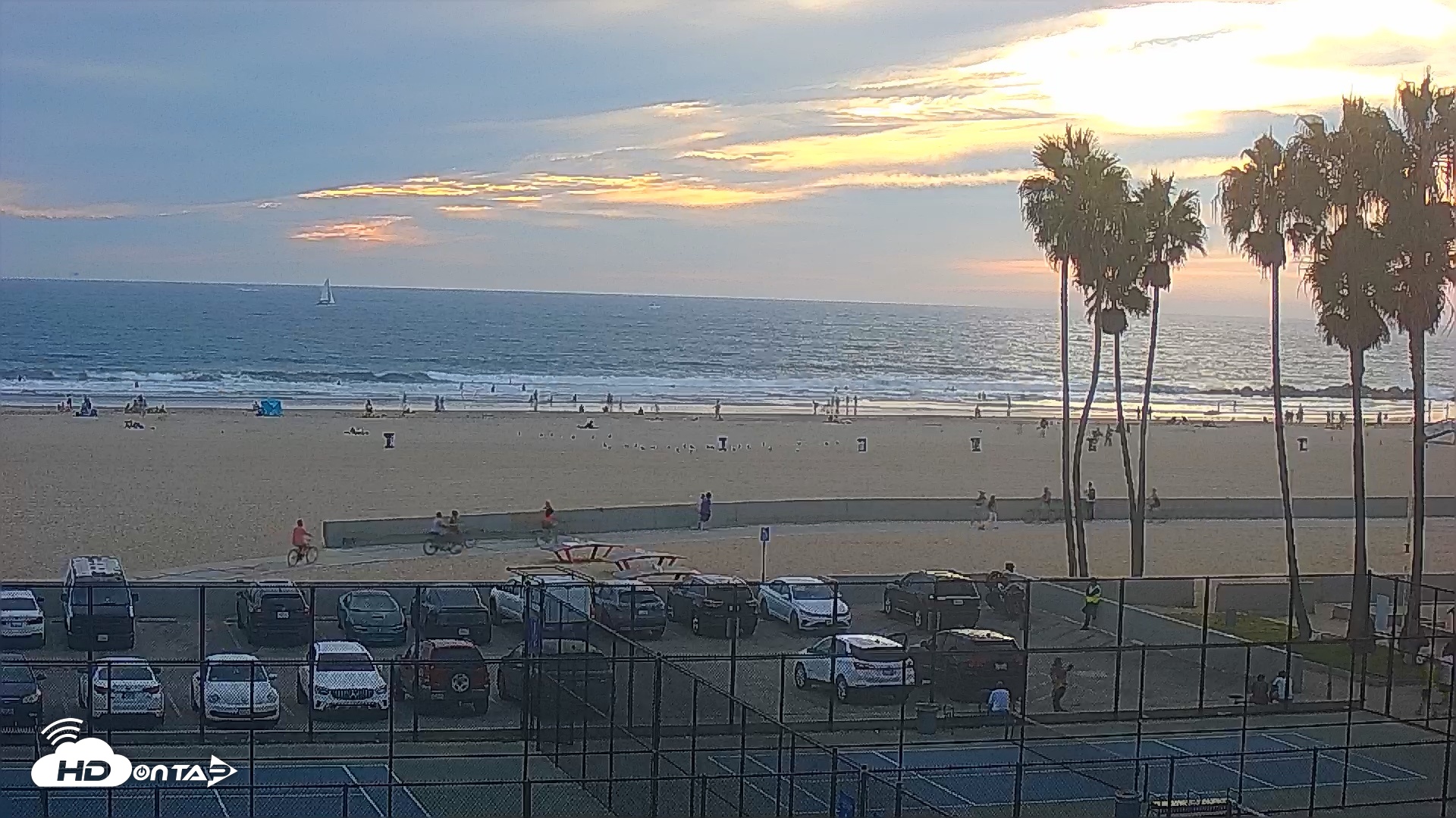 Snapshot of Venice Beach Wide View Live Webcam taken Sep 26, 2026, 5:42pm PDT