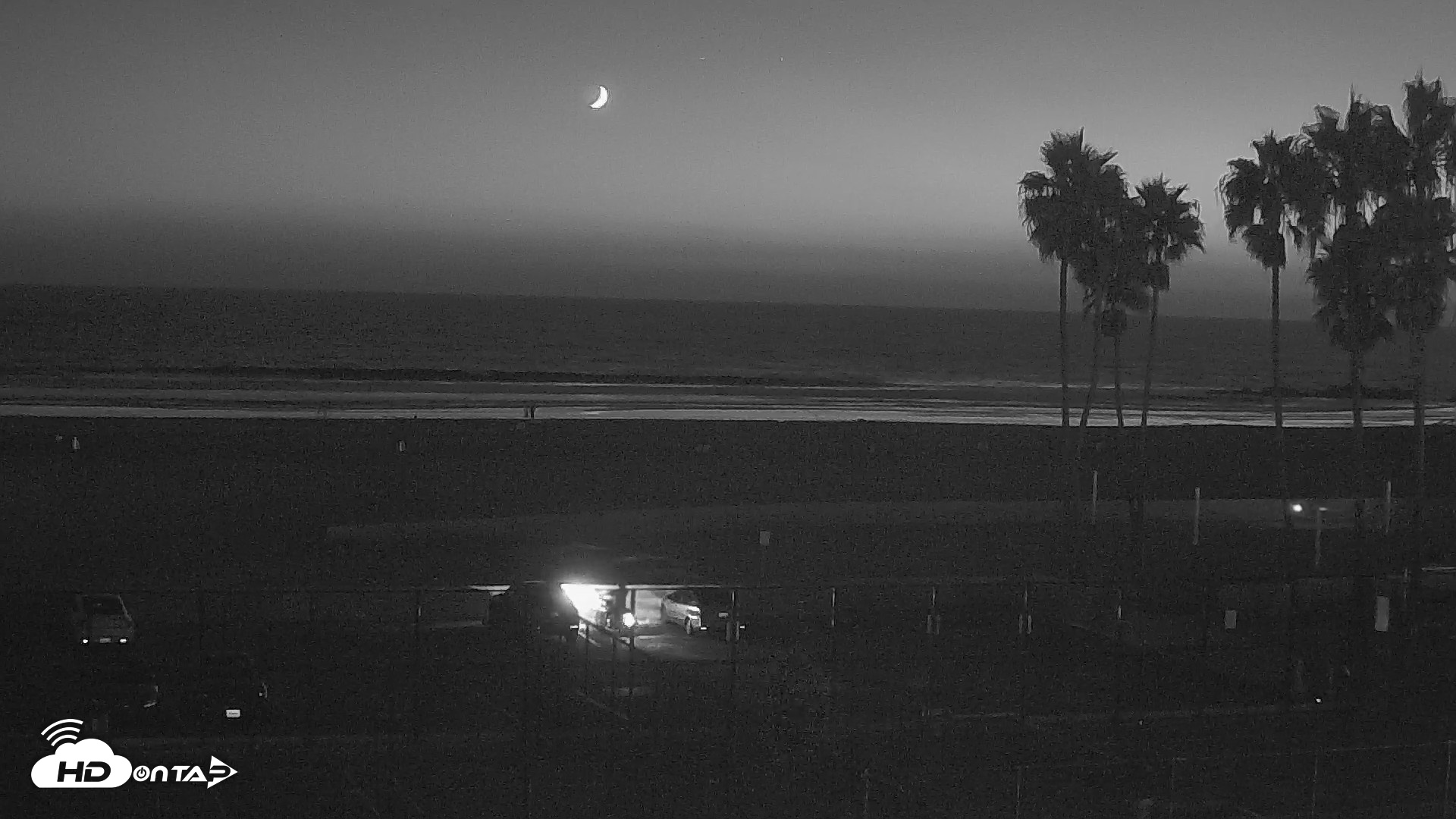 Snapshot of Venice Beach Wide View Live Webcam taken Sep 13, 2026, 7:50pm PDT