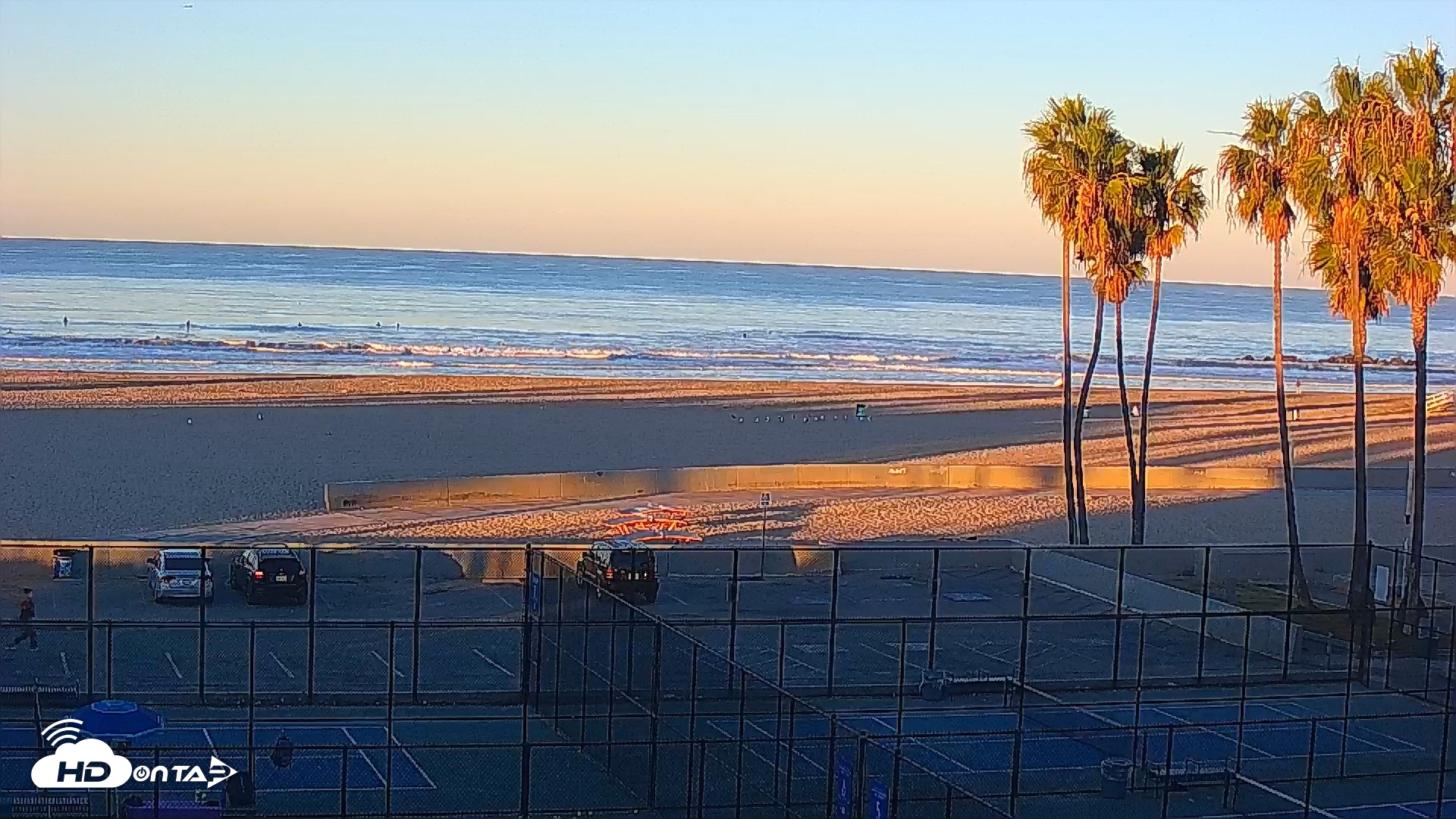Snapshot of Venice Beach Wide View Live Webcam taken Oct 14, 2026, 7:20am PDT