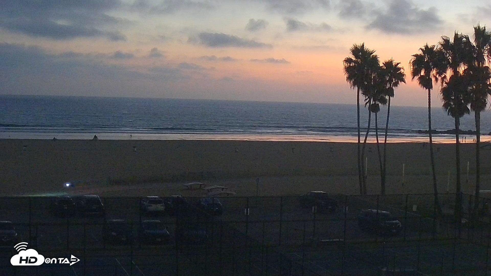 Snapshot of Venice Beach Wide View Live Webcam taken Sep 14, 2026, 7:36pm PDT