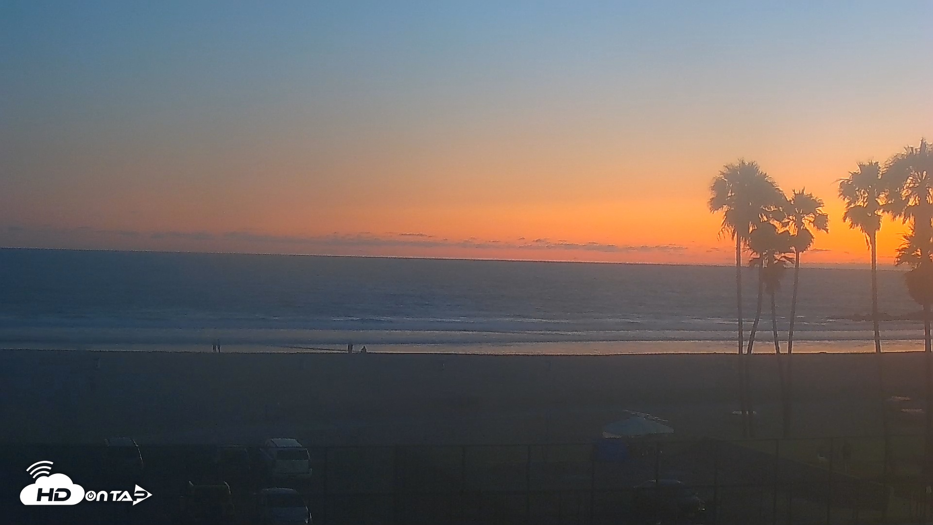 Snapshot of Venice Beach Wide View Live Webcam taken Jul 16, 2025, 8:34pm PDT