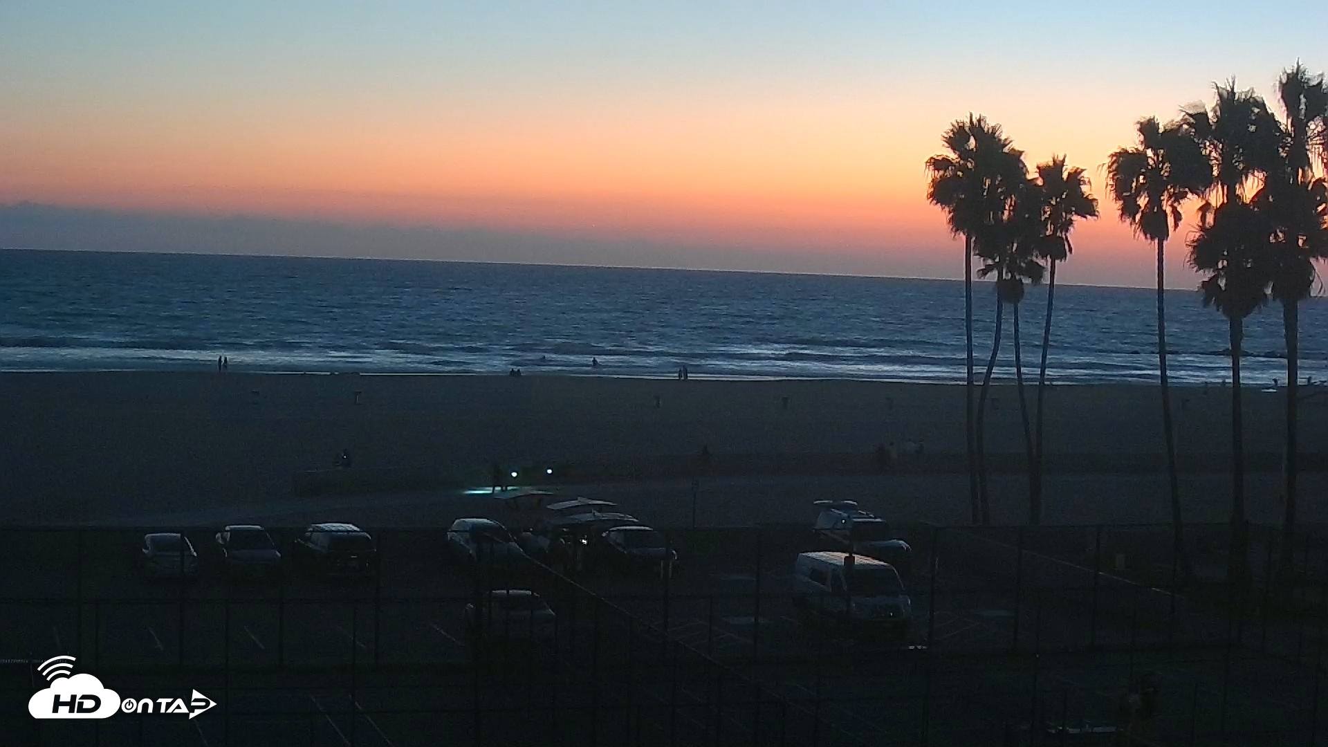 Snapshot of Venice Beach Wide View Live Webcam taken Sep 21, 2026, 7:23pm PDT