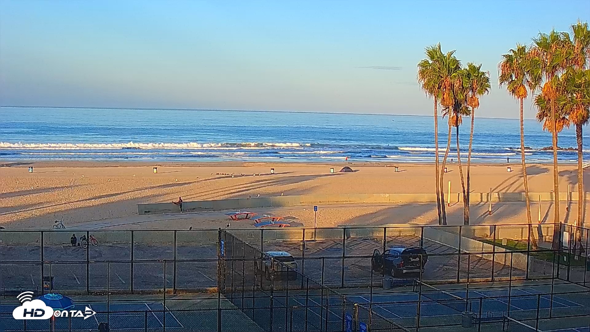 Snapshot of Venice Beach Wide View Live Webcam taken Sep 10, 2026, 7:09am PDT