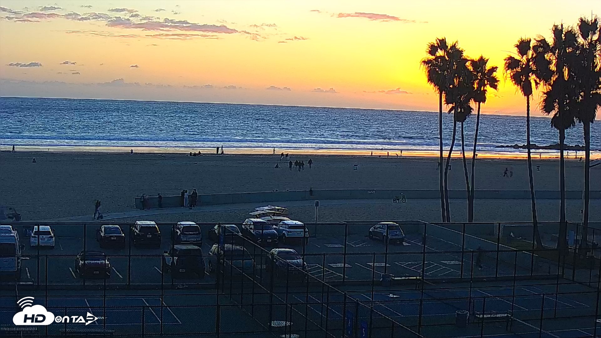 Snapshot of Venice Beach Wide View Live Webcam taken Oct 12, 2026, 6:24pm PDT