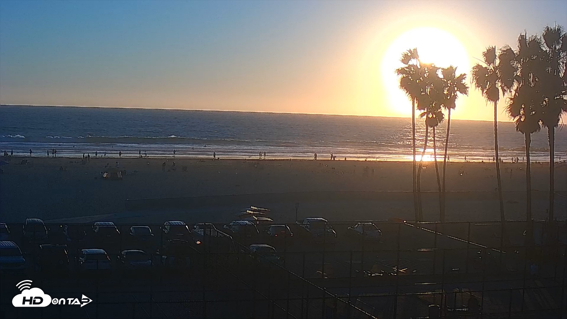 Snapshot of Venice Beach Wide View Live Webcam taken Oct 9, 2026, 6:08pm PDT