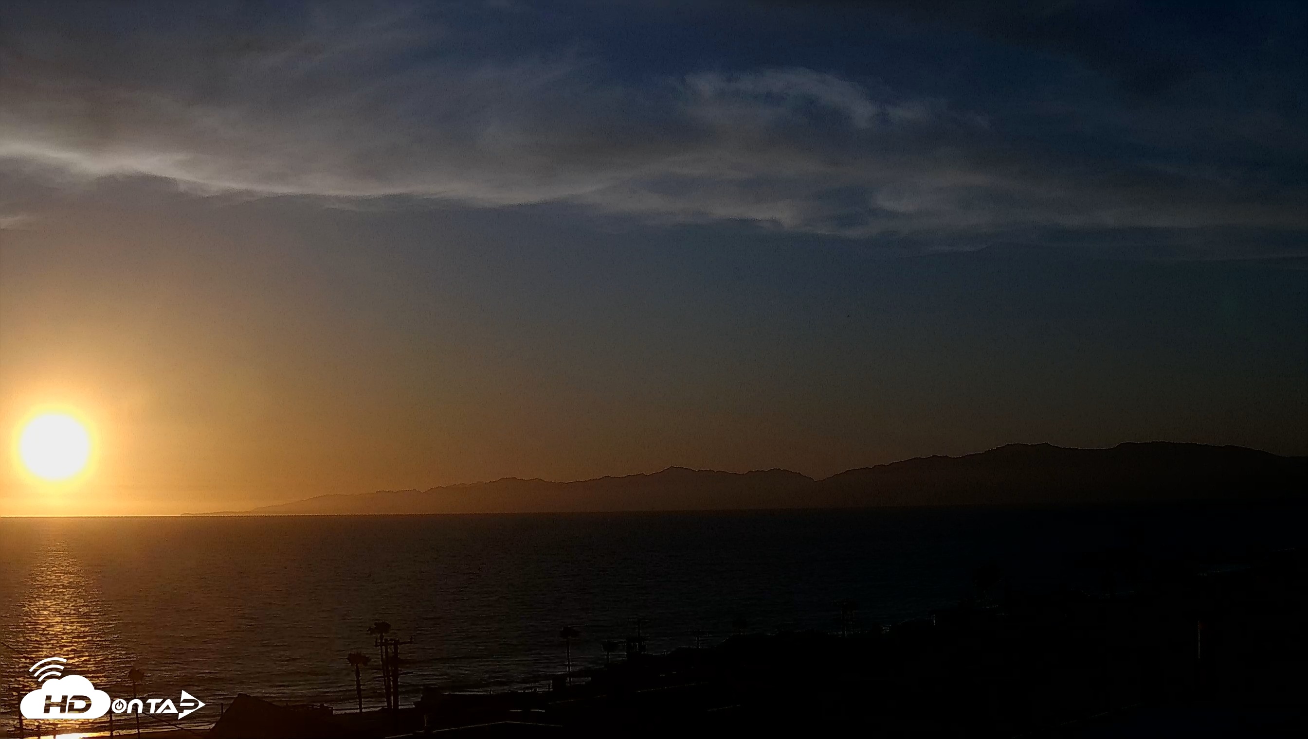Snapshot of Santa Monica Bay Live Webcam taken Apr 20, 2026, 7:18pm PDT
