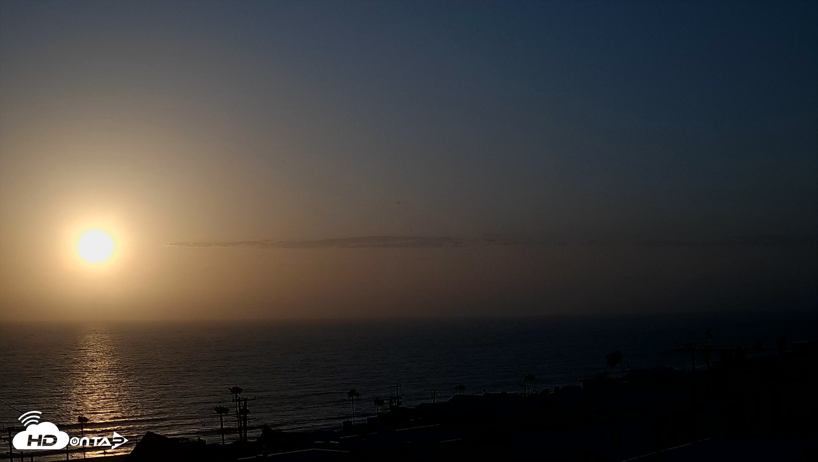 Snapshot of Santa Monica Bay Live Webcam taken Apr 30, 2026, 7:18pm PDT