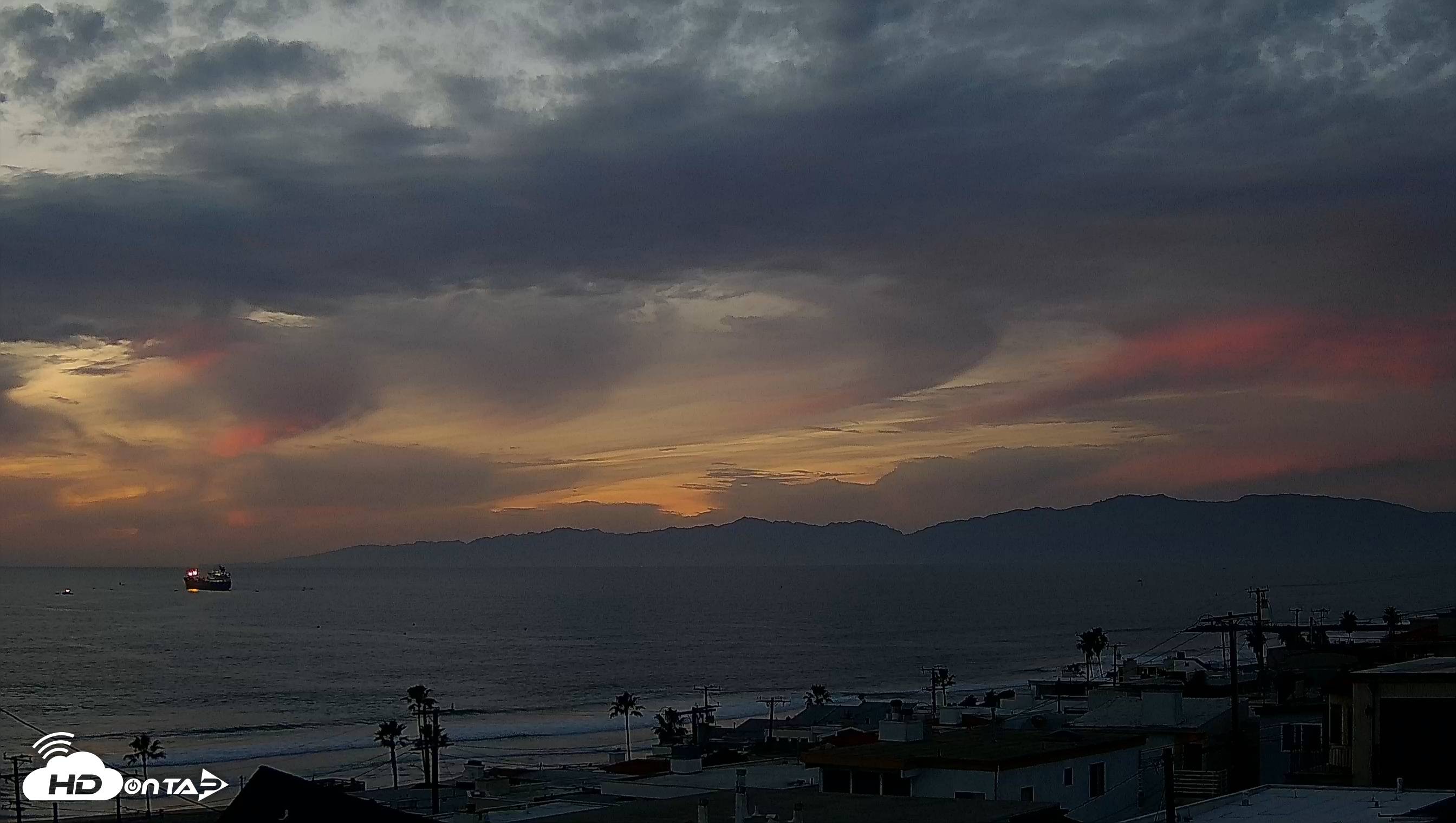 Snapshot of Santa Monica Bay Live Webcam taken Jan 25, 2026, 5:25pm PST