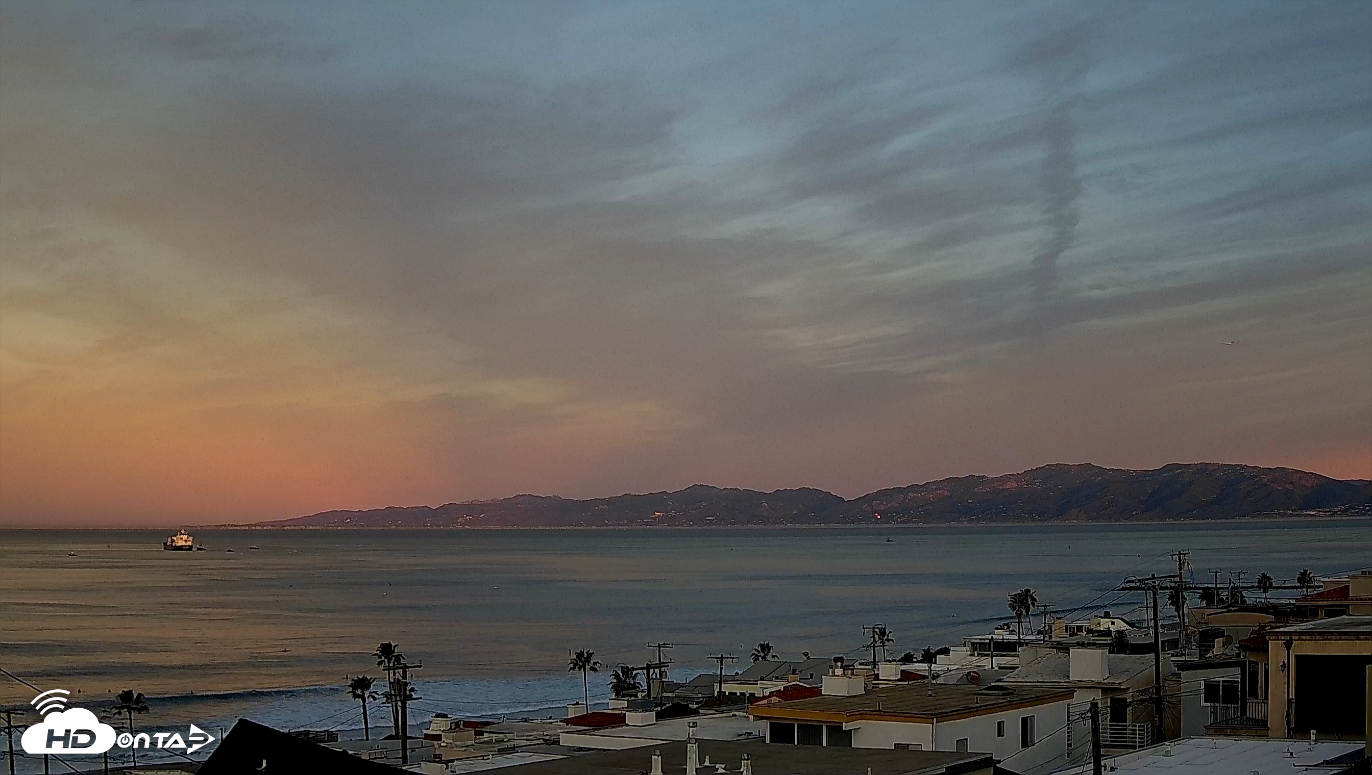 Snapshot of Santa Monica Bay Live Webcam taken Jan 17, 2026, 7:04am PST