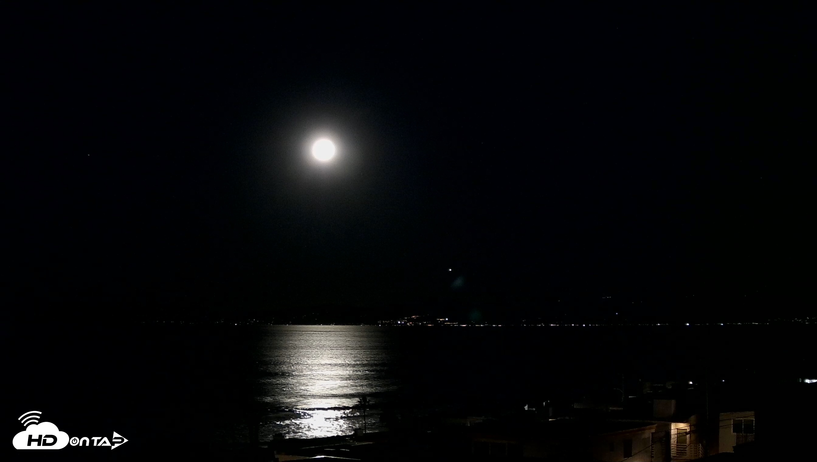 Snapshot of Santa Monica Bay Live Webcam taken Dec 4, 2025, 5:46am PST