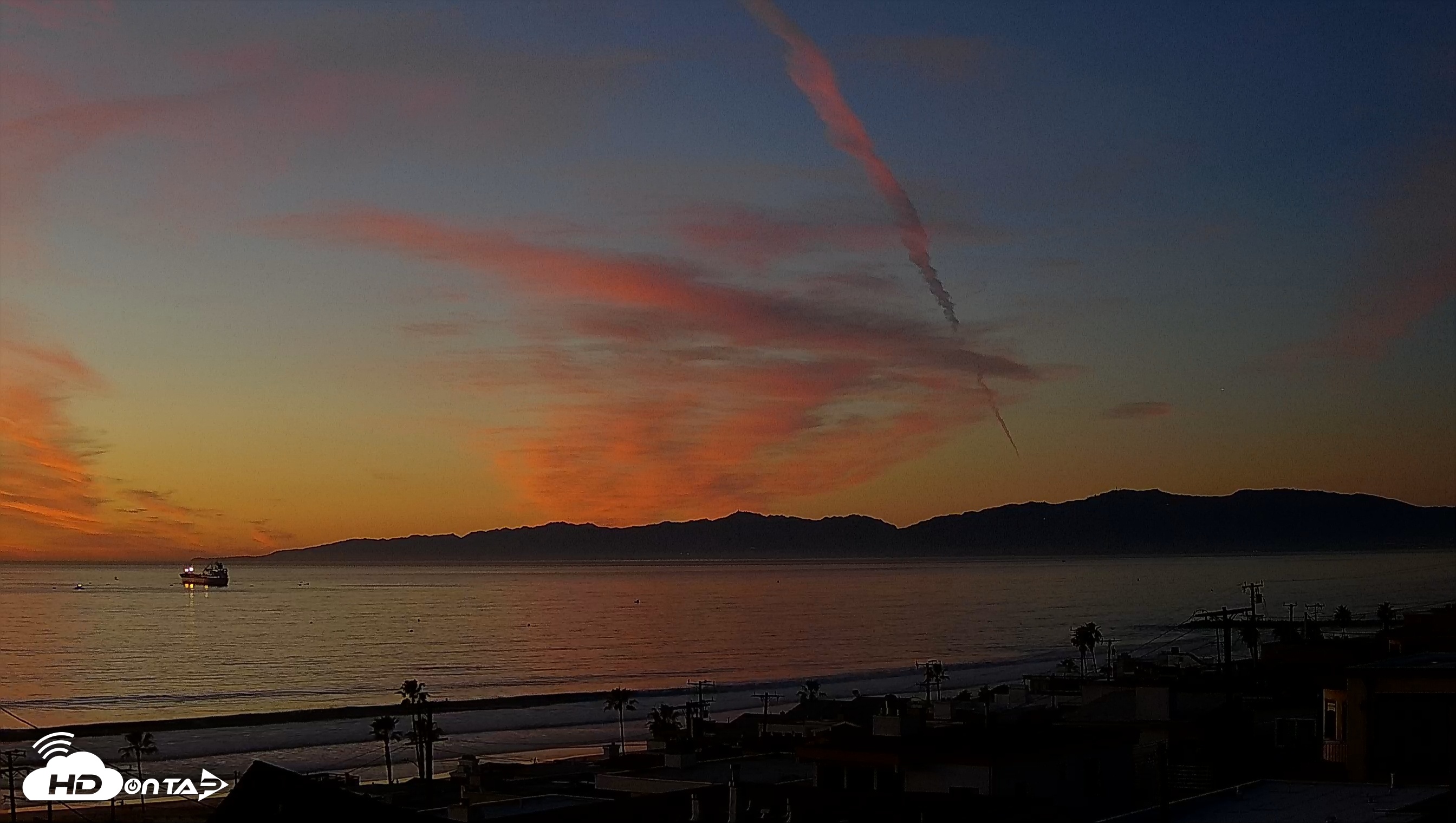Snapshot of Santa Monica Bay Live Webcam taken Jan 16, 2026, 5:24pm PST