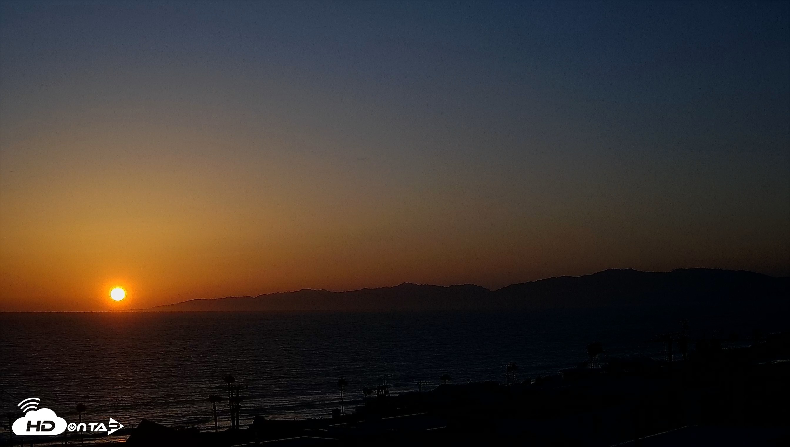 Snapshot of Santa Monica Bay Live Webcam taken Apr 28, 2026, 7:30pm PDT