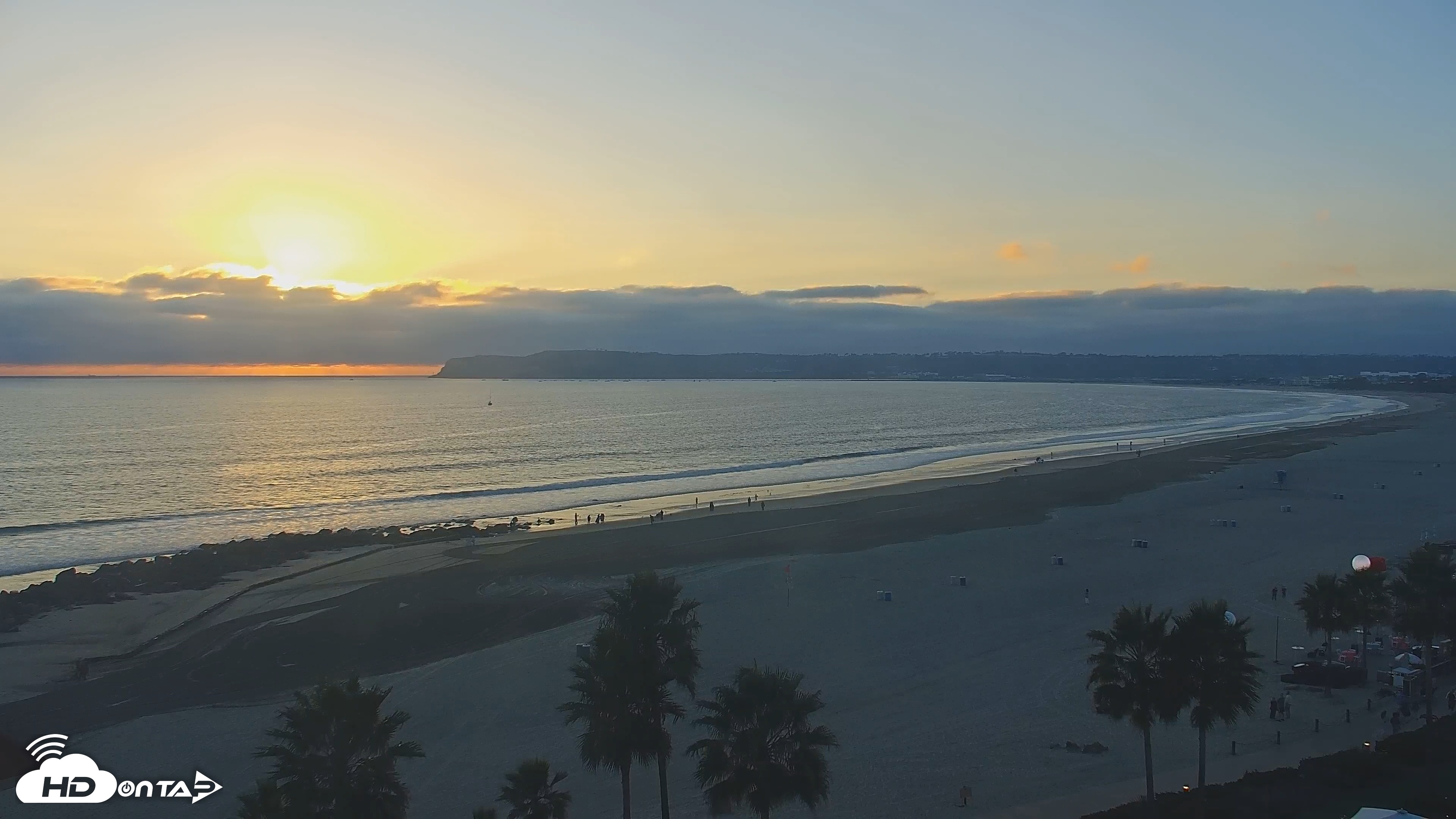 Snapshot of Hotel Del Coronado 4K Roaming Live Cam taken Nov 4, 2025, 4:39pm PST