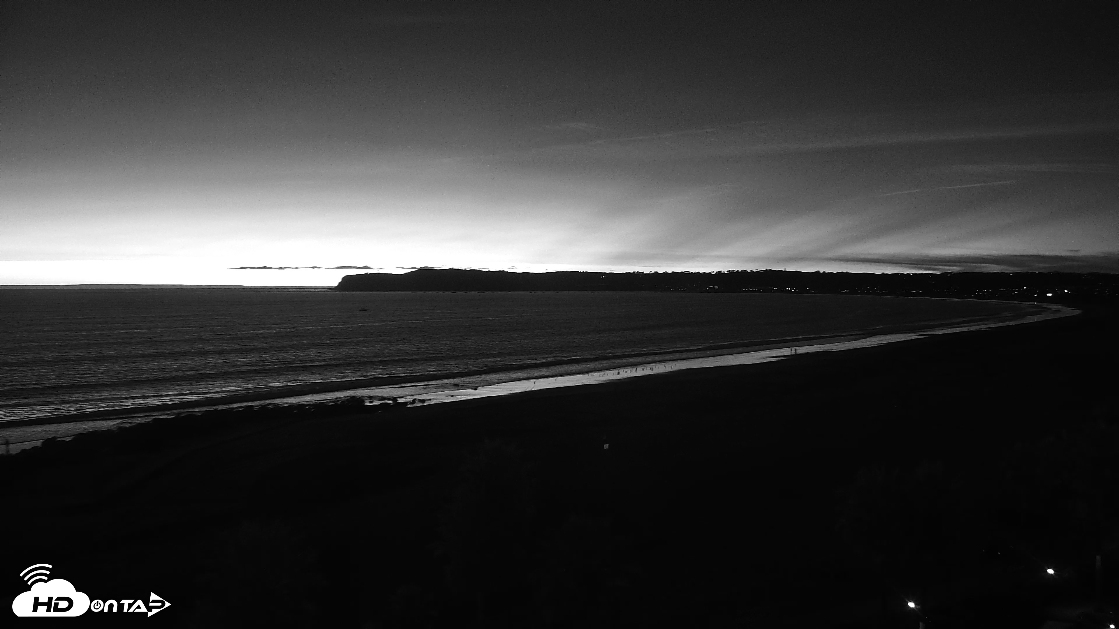 Snapshot of Hotel Del Coronado 4K Roaming Live Cam taken Nov 5, 2025, 5:27pm PST