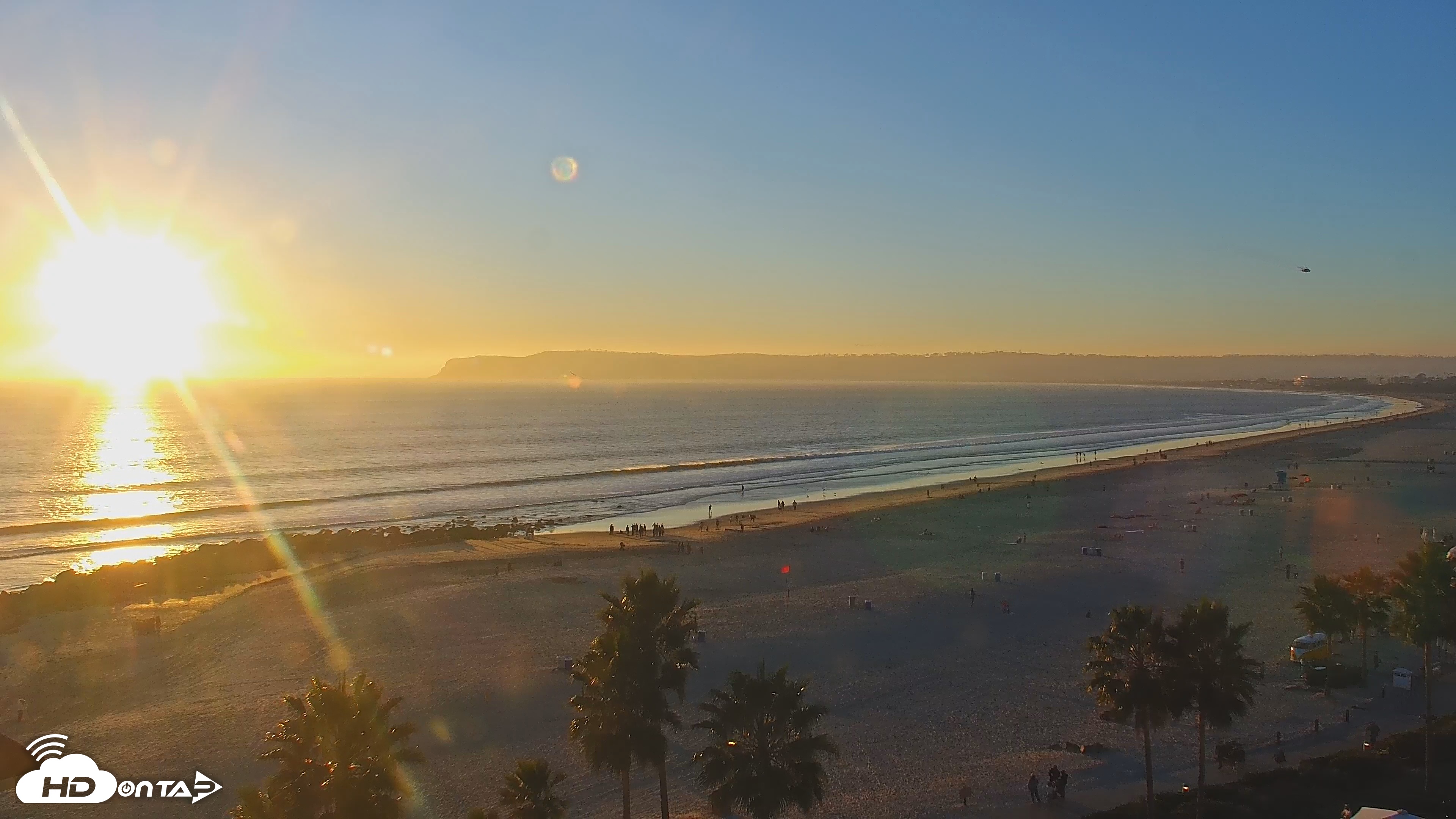 Snapshot of Hotel Del Coronado 4K Roaming Live Cam taken Nov 25, 2025, 4:26pm PST